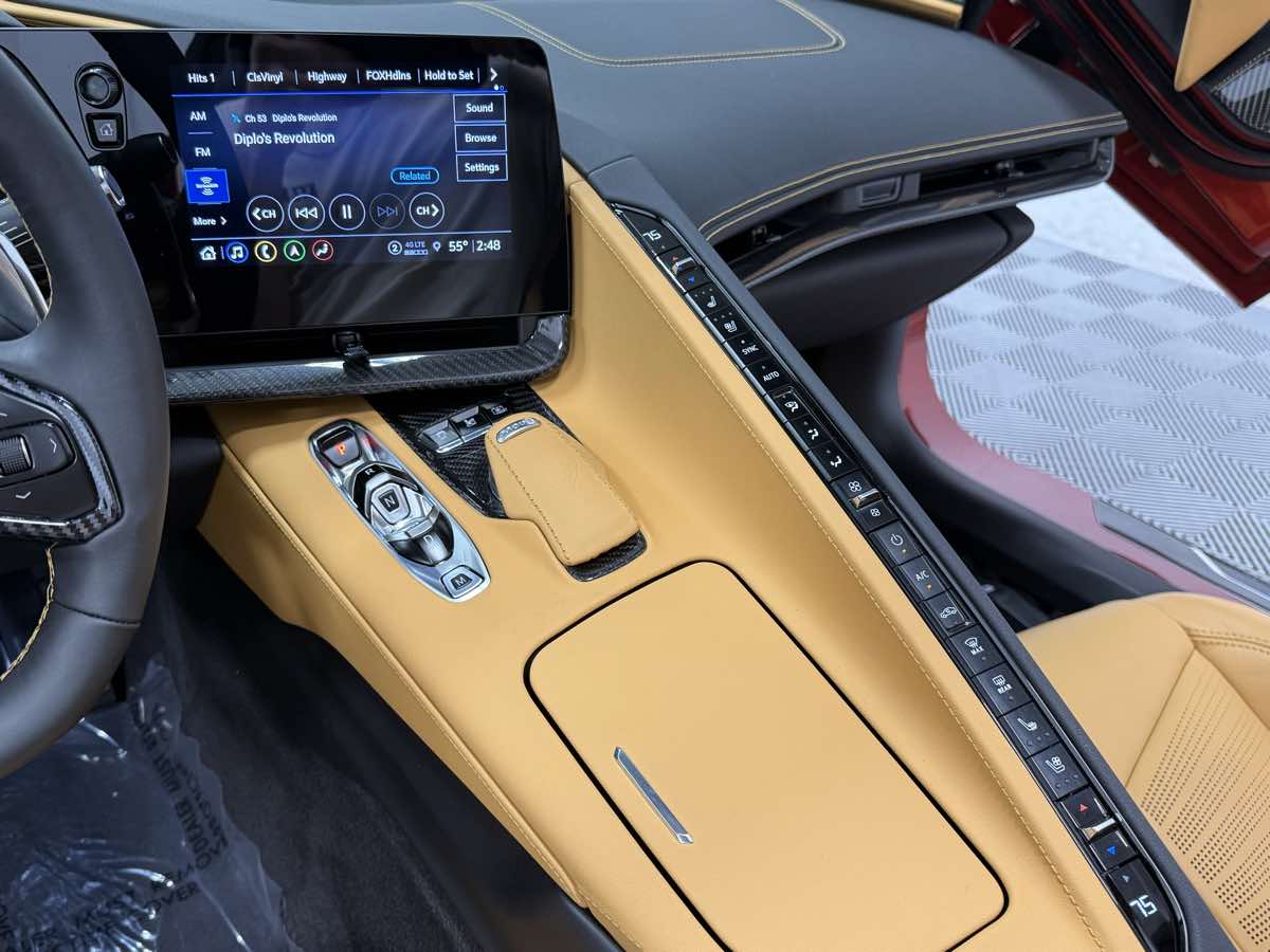 2023 Chevrolet Corvette 2LT photo 23