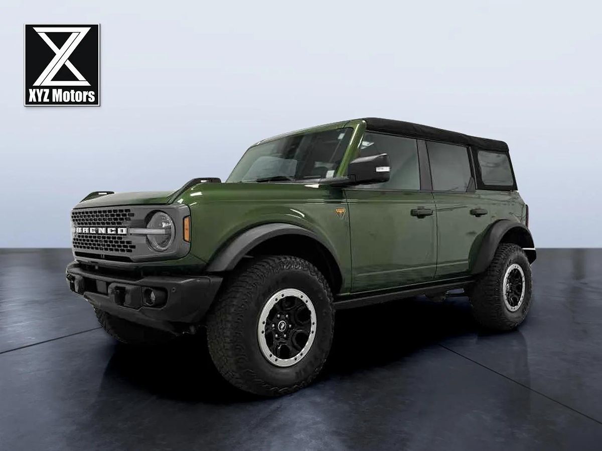 2023 Ford Bronco Badlands photo 3