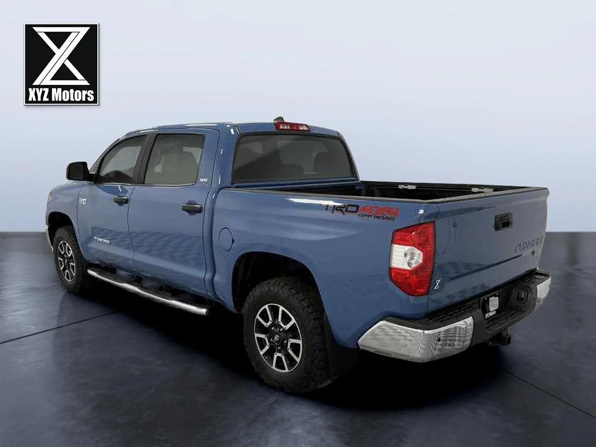2020 Toyota Tundra SR5 CrewMax photo 4