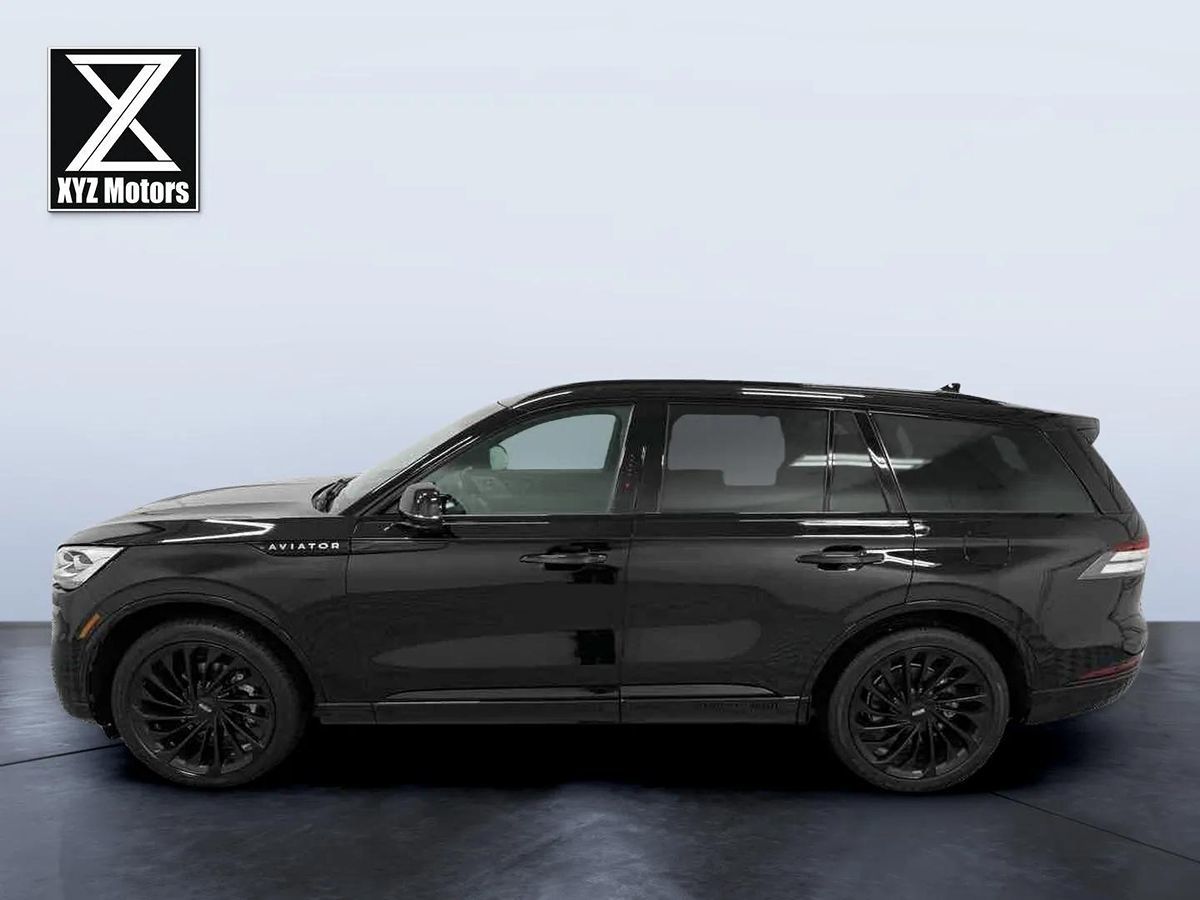 2022 Lincoln Aviator Reserve photo 2