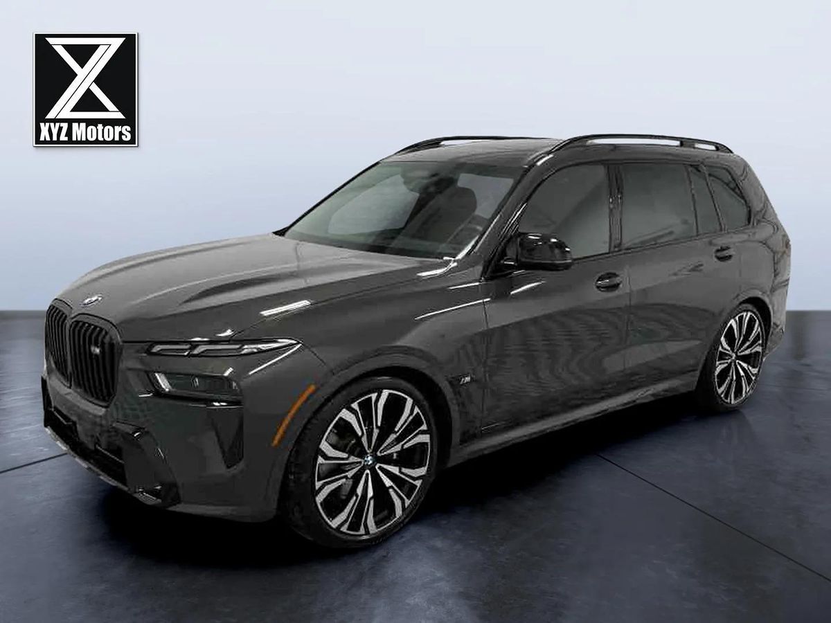 2023 BMW X7 M60i's photo