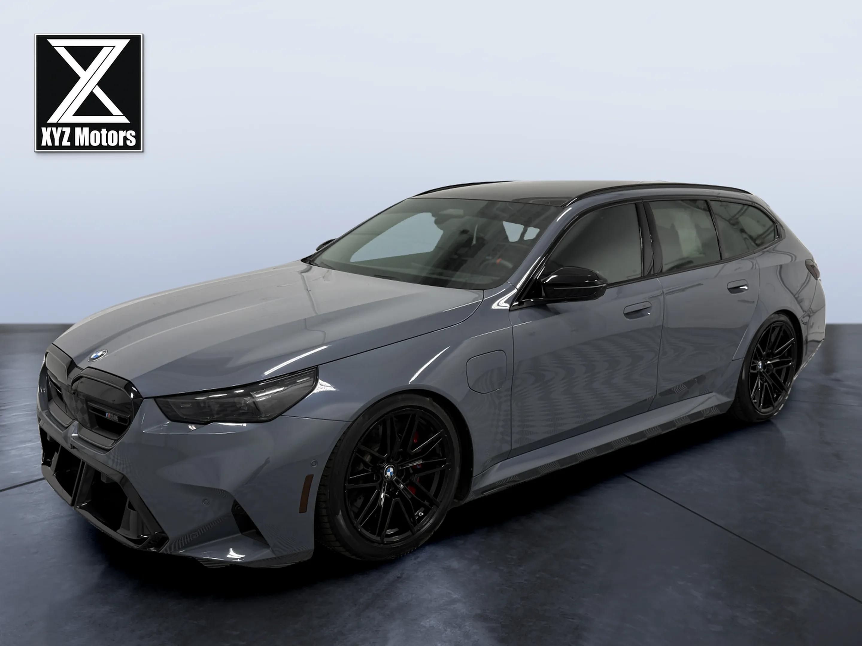 2025 BMW M5 M5 Touring's photo