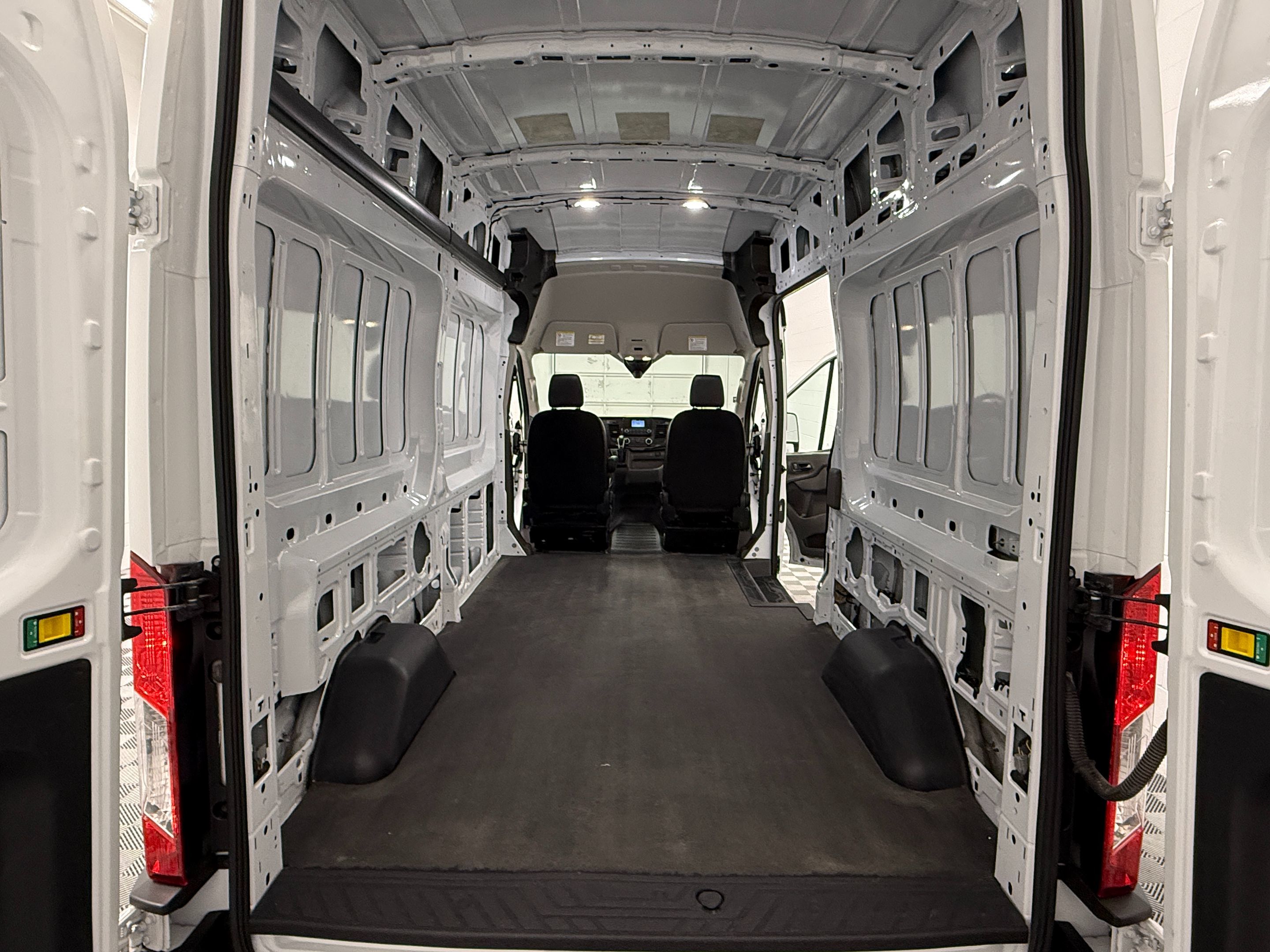2024 Ford Transit Van Base - Photo 23