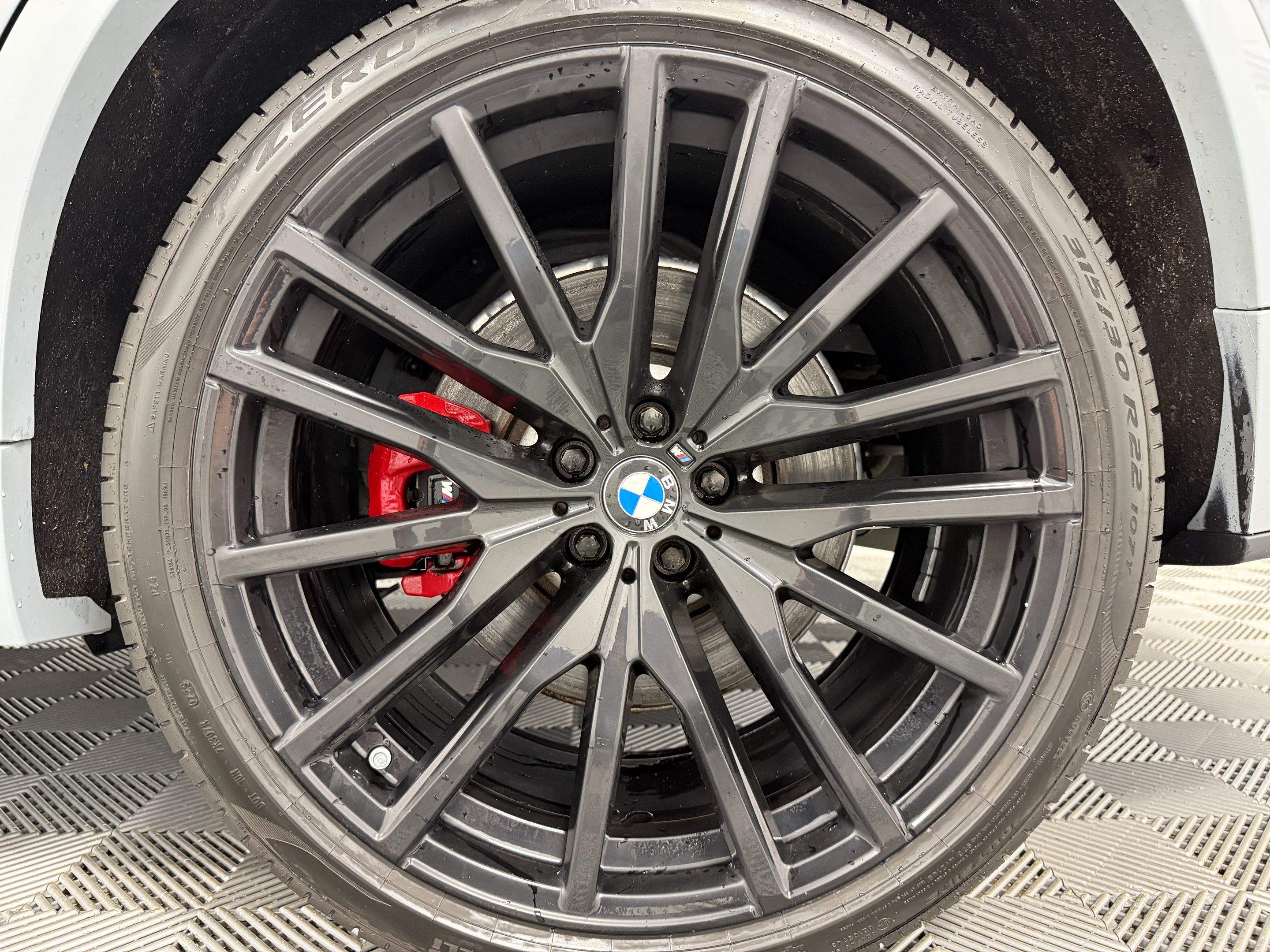 2024 BMW X5 M60i - Photo 45