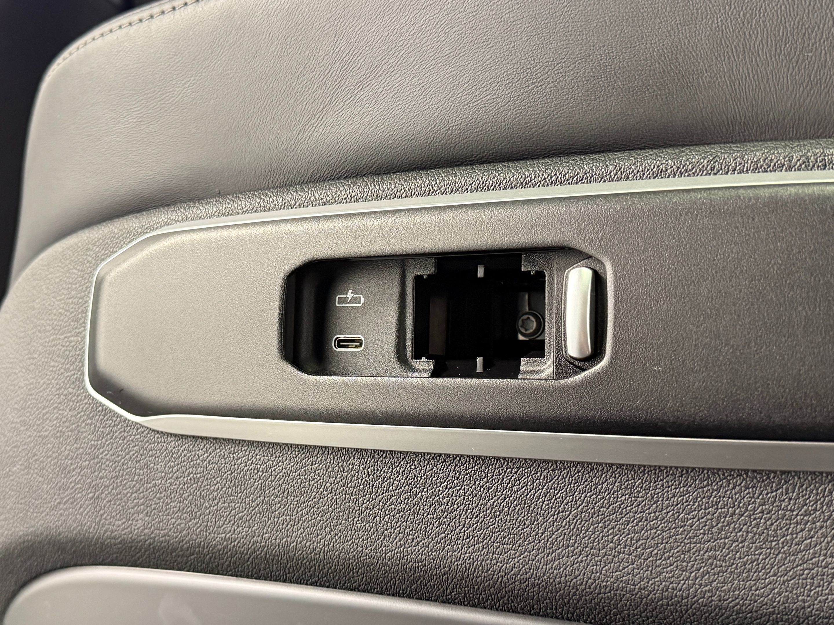 2024 BMW X5 M60i - Photo 41