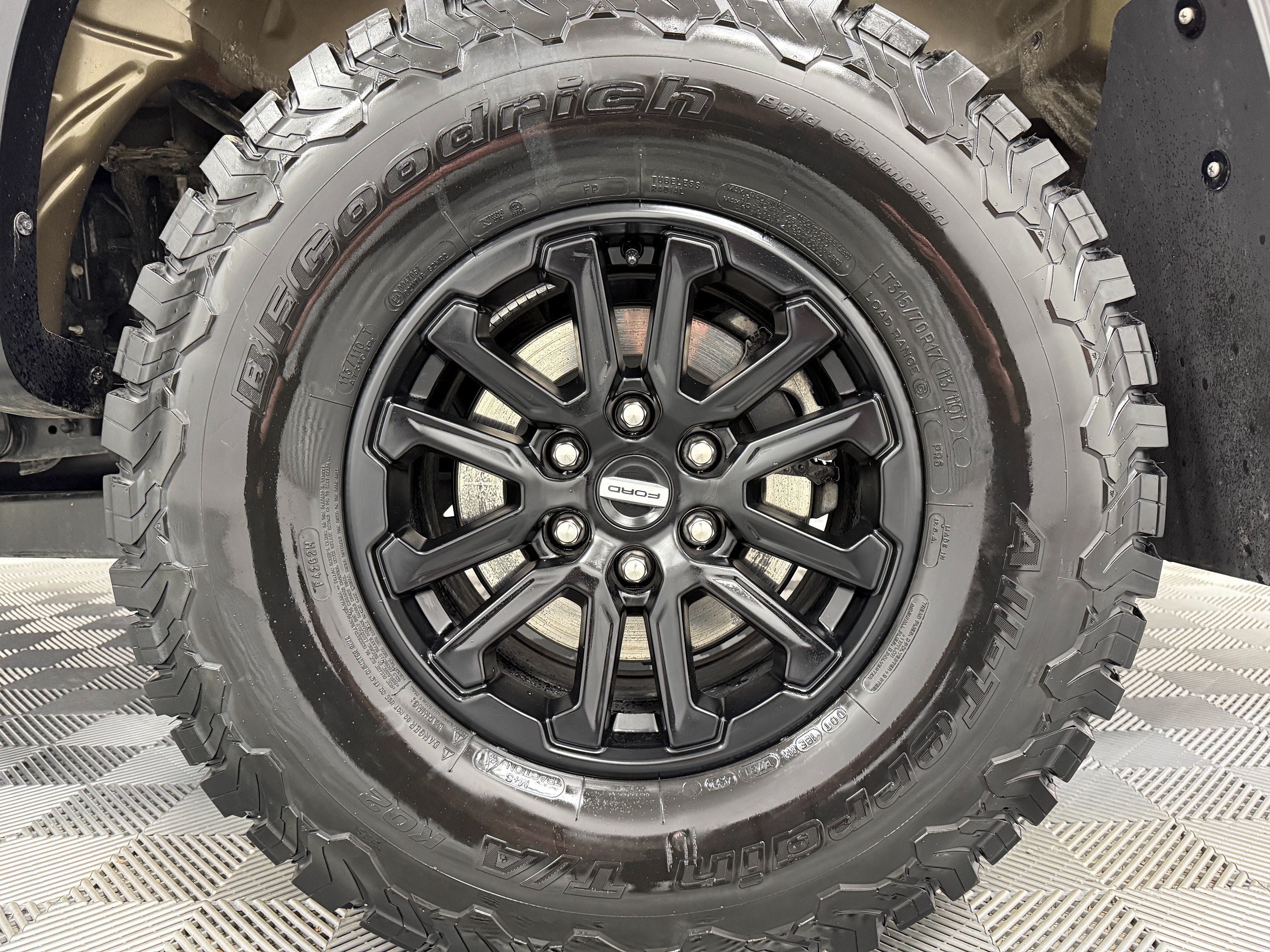 2025 Ford F-150 Raptor - Photo 48