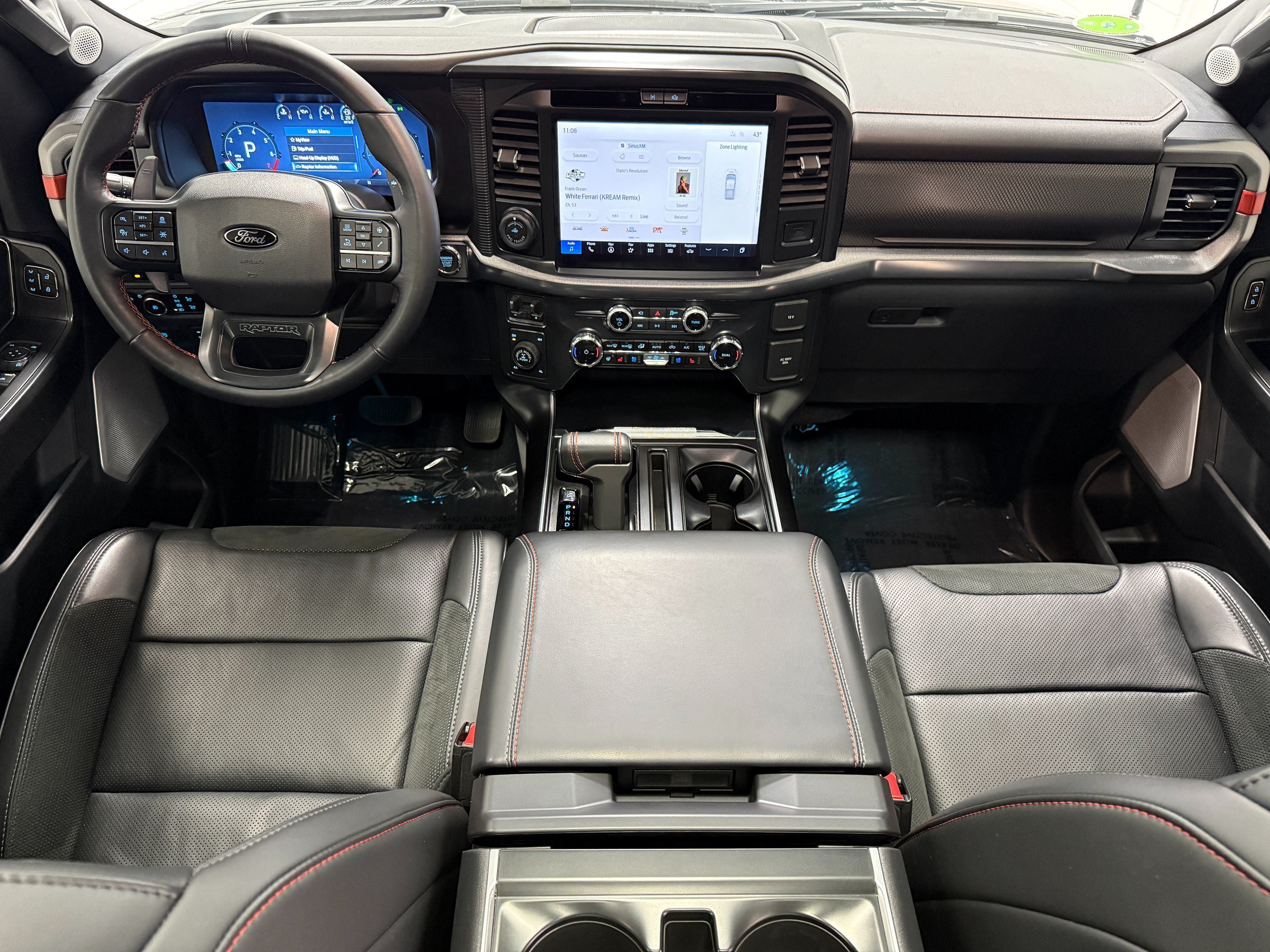 2025 Ford F-150 Raptor - Photo 18