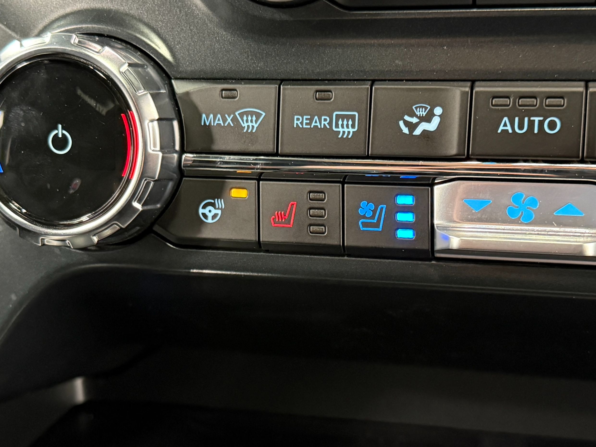 2025 Ford F-150 Raptor - Photo 38