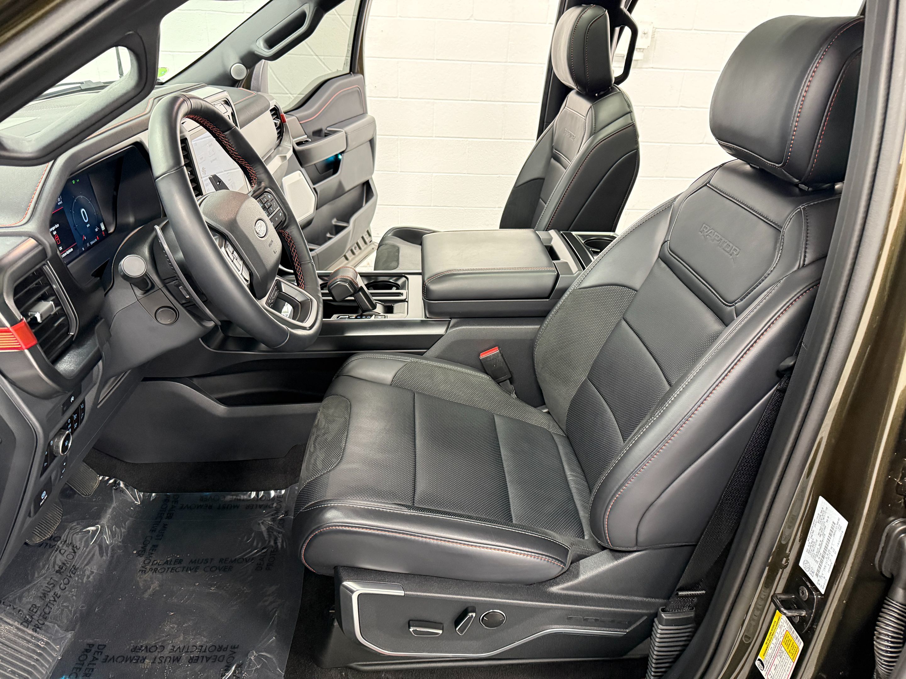 2025 Ford F-150 Raptor - Photo 16