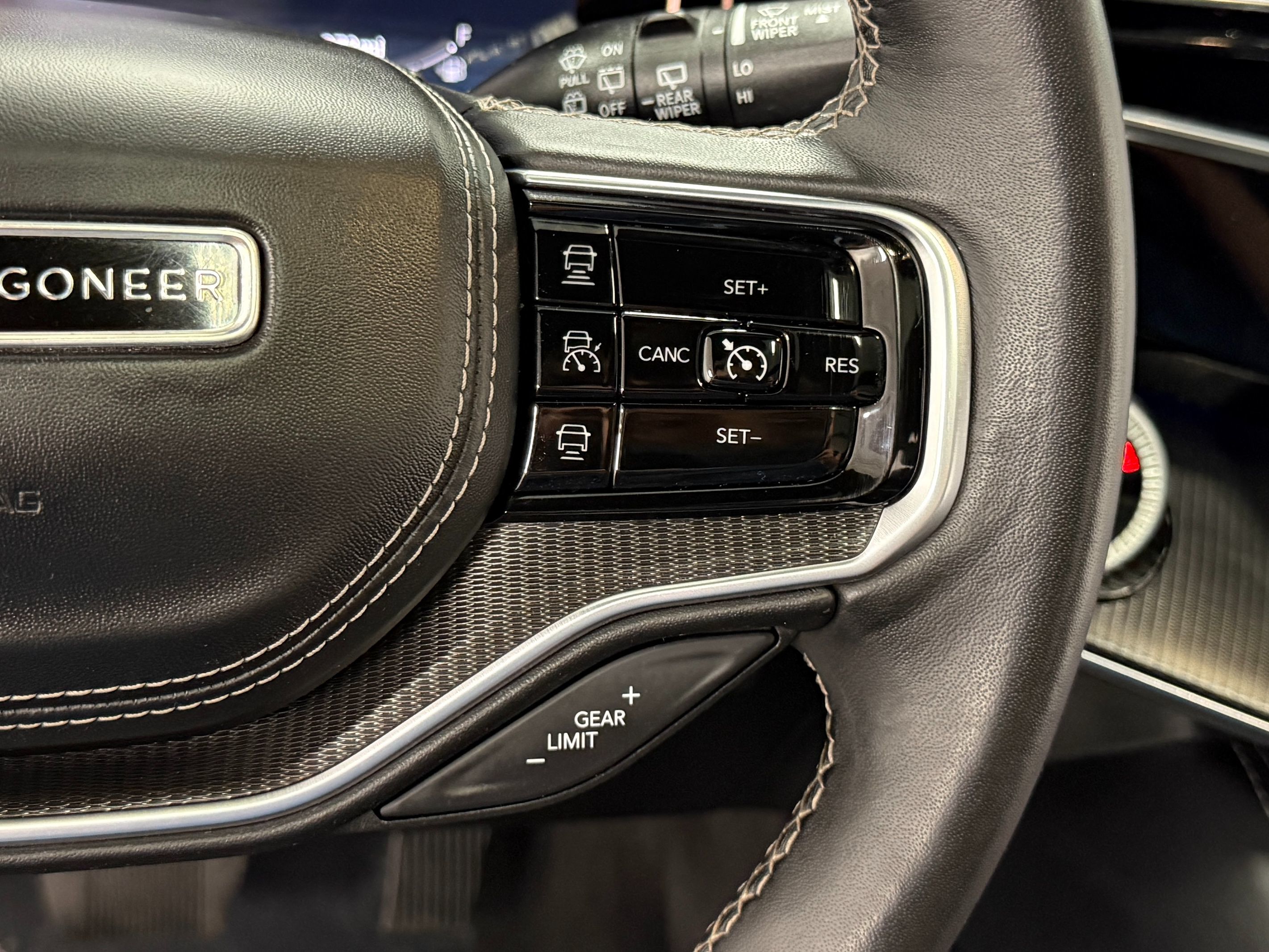 2024 Jeep Grand Wagoneer L Series II - Photo 24