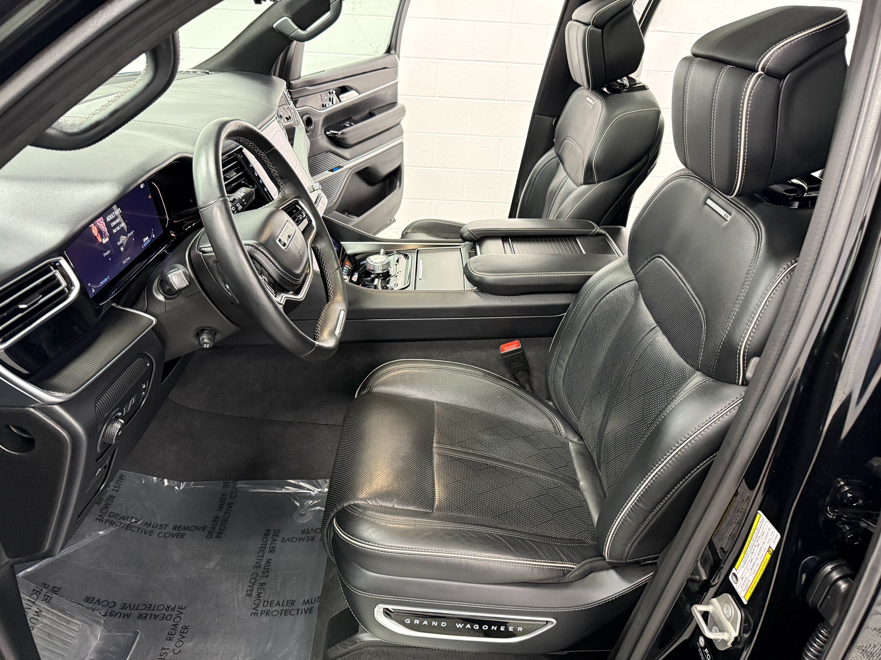 2024 Jeep Grand Wagoneer L Series II - Photo 14