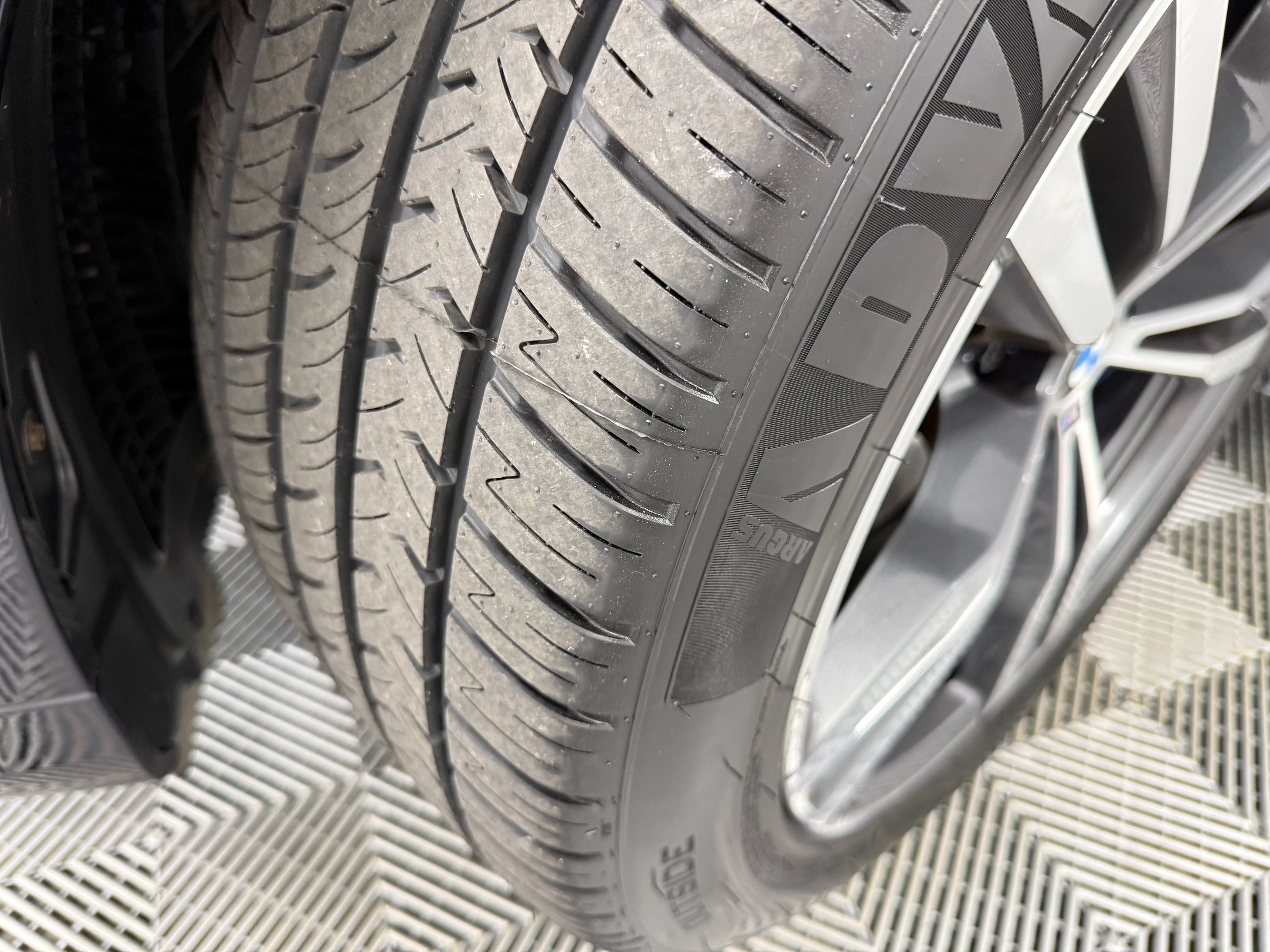 BMW X7 photo 50
