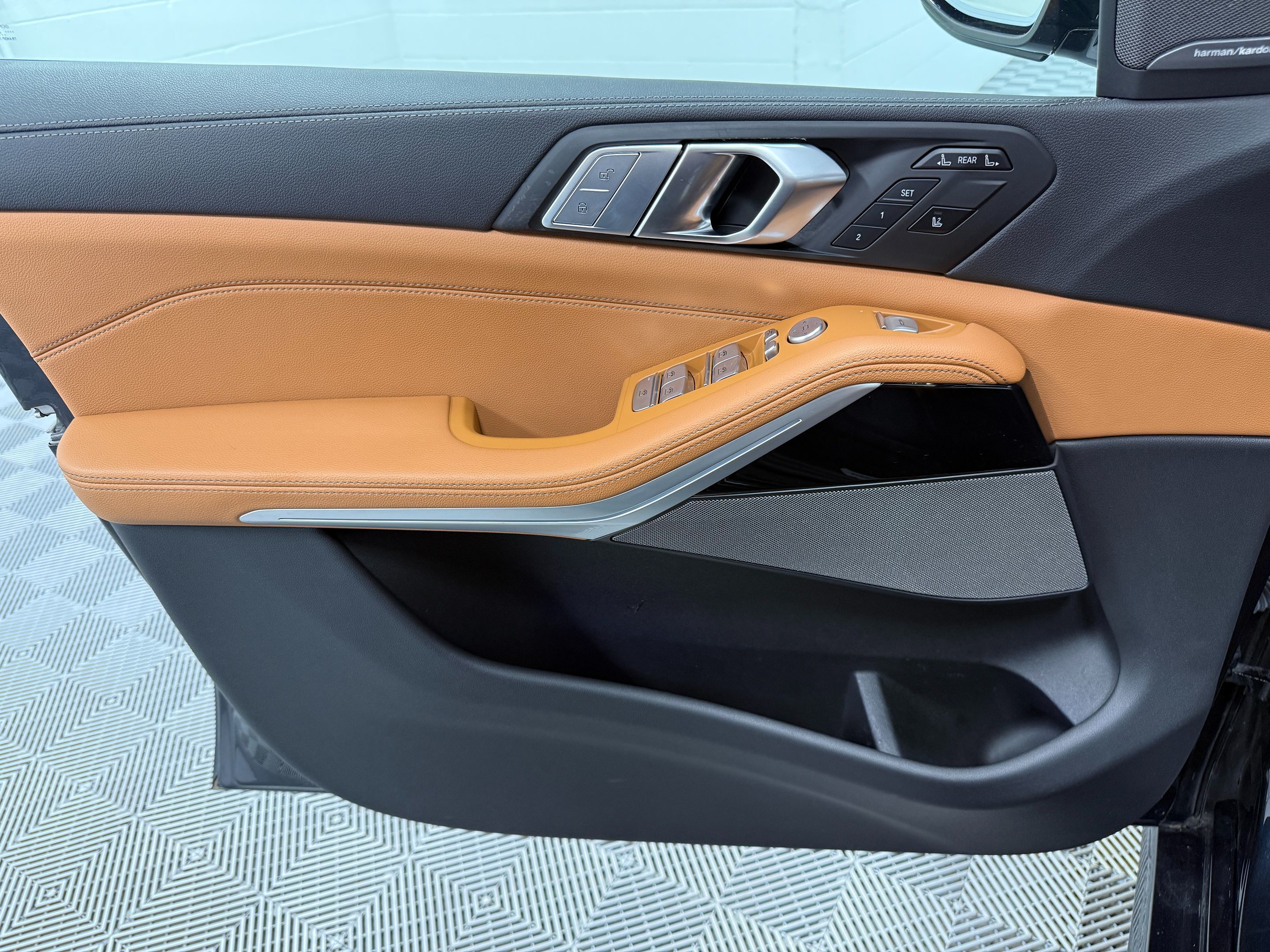 BMW X7 photo 13