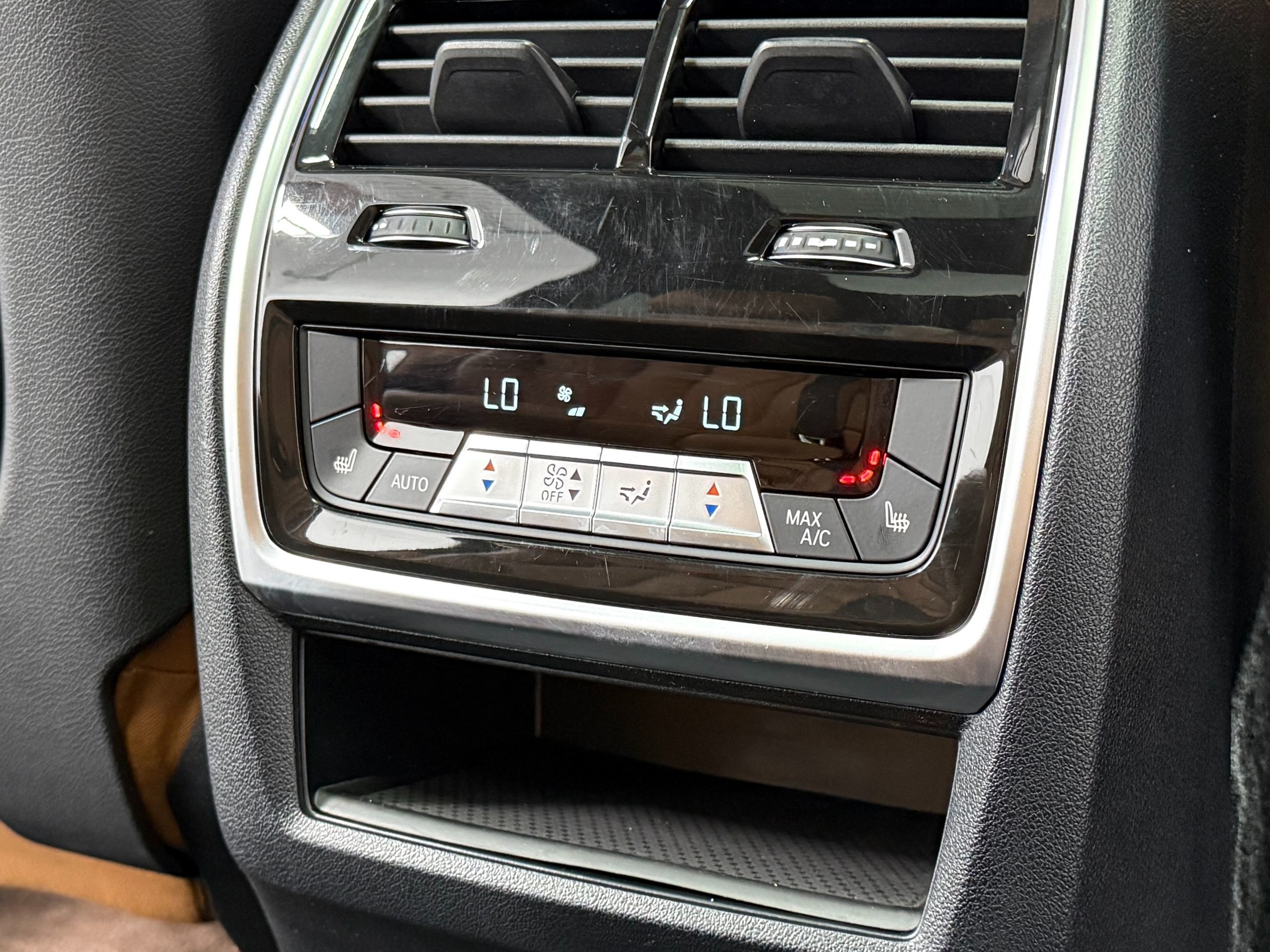 BMW X7 photo 43