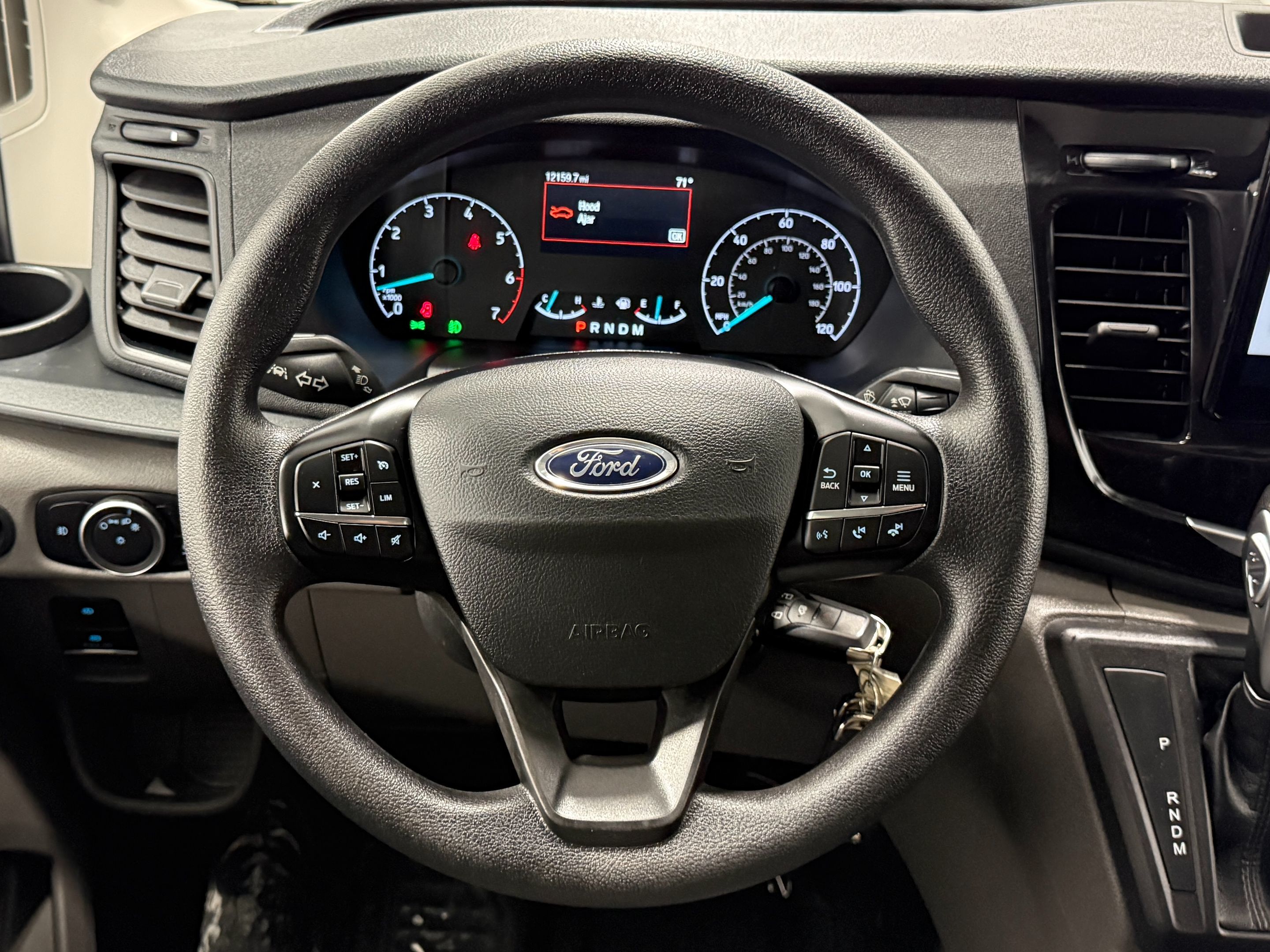 Ford Transit photo 15