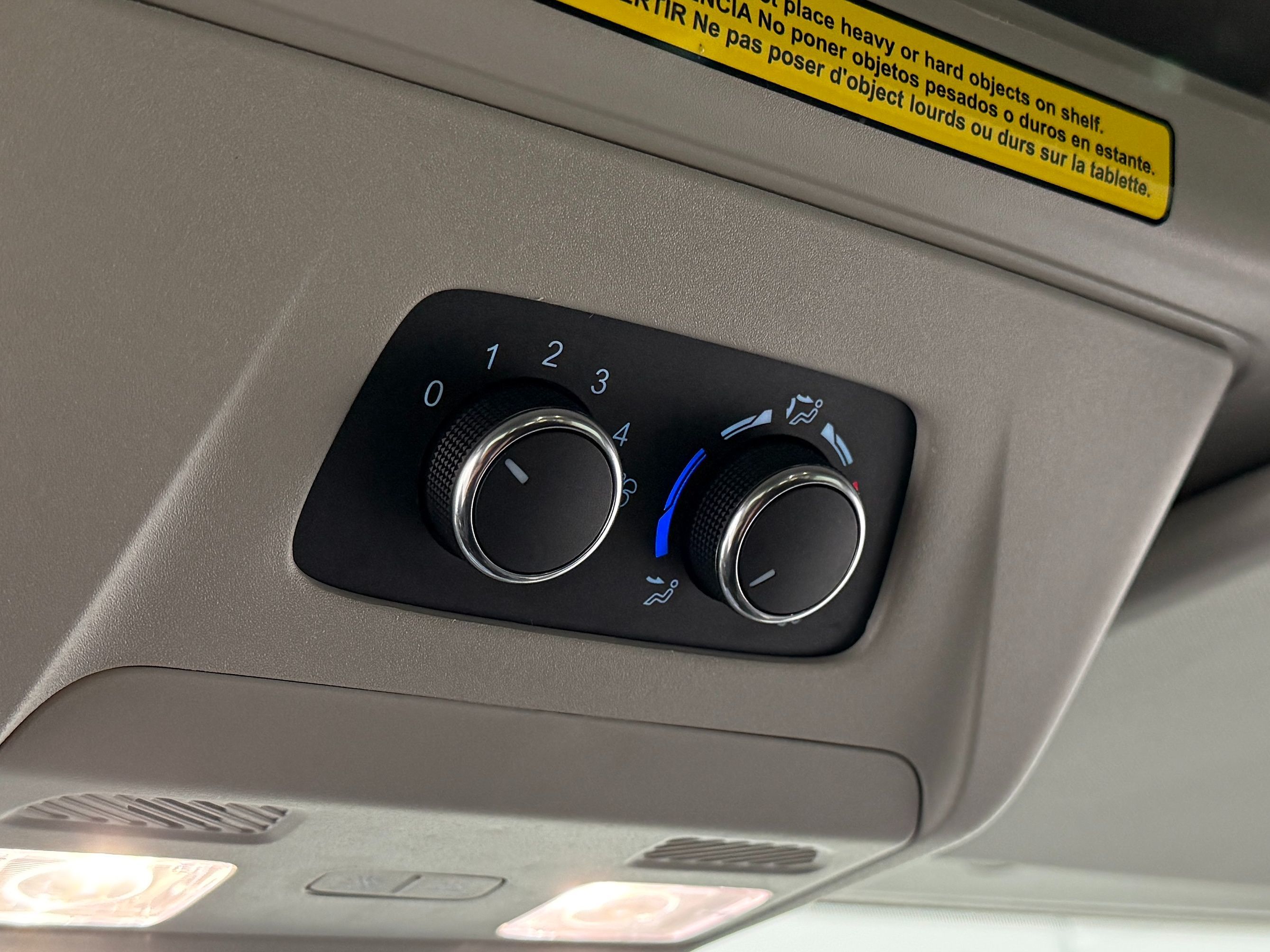 Ford Transit photo 26