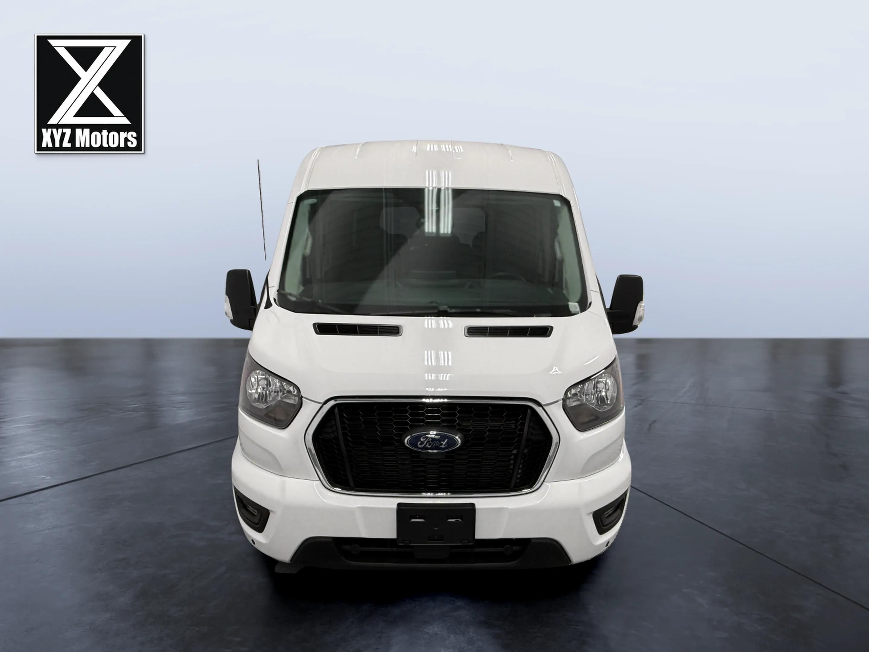 Ford Transit photo 7