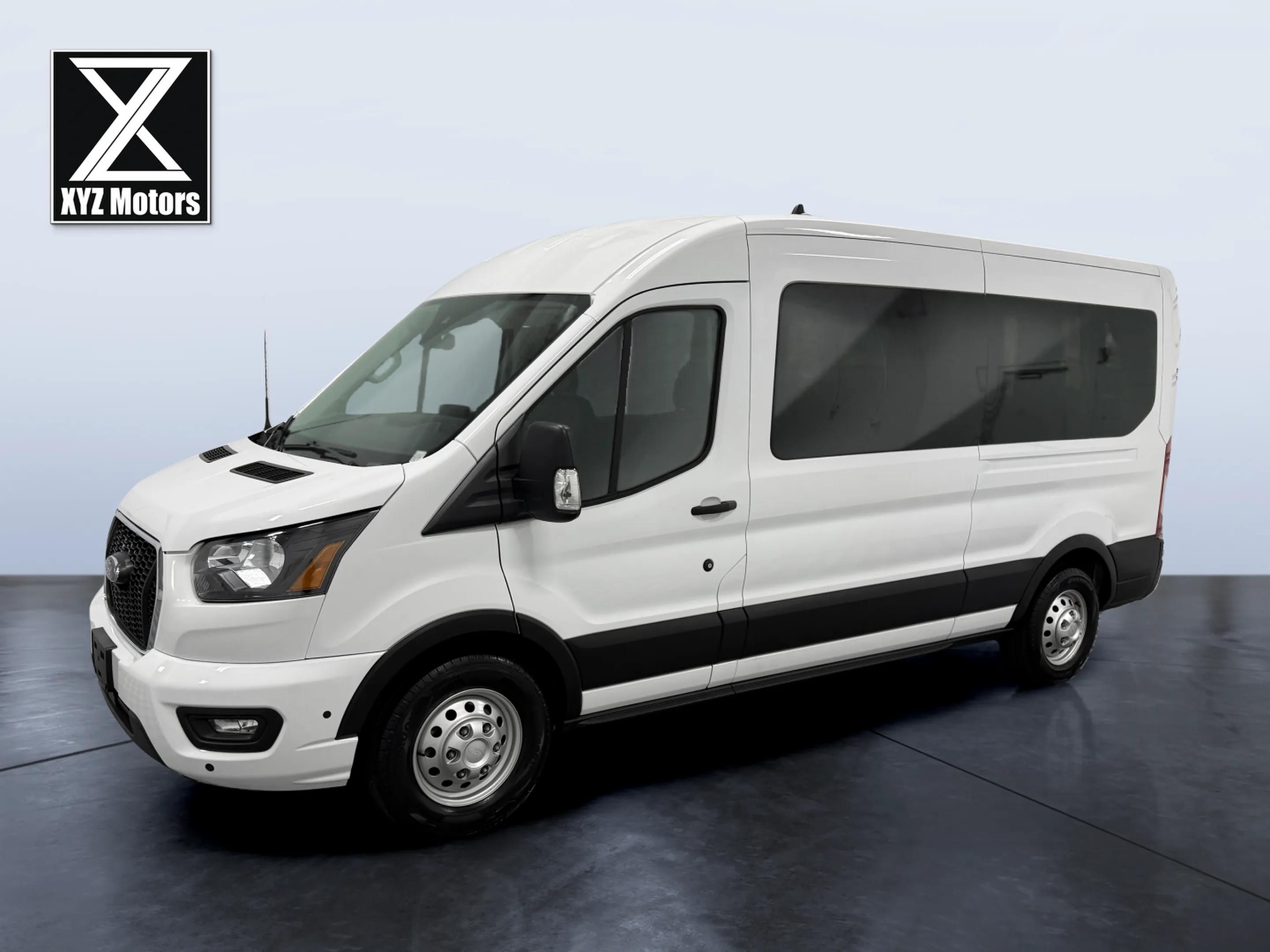 2025 Ford Transit Passenger XLT AWD