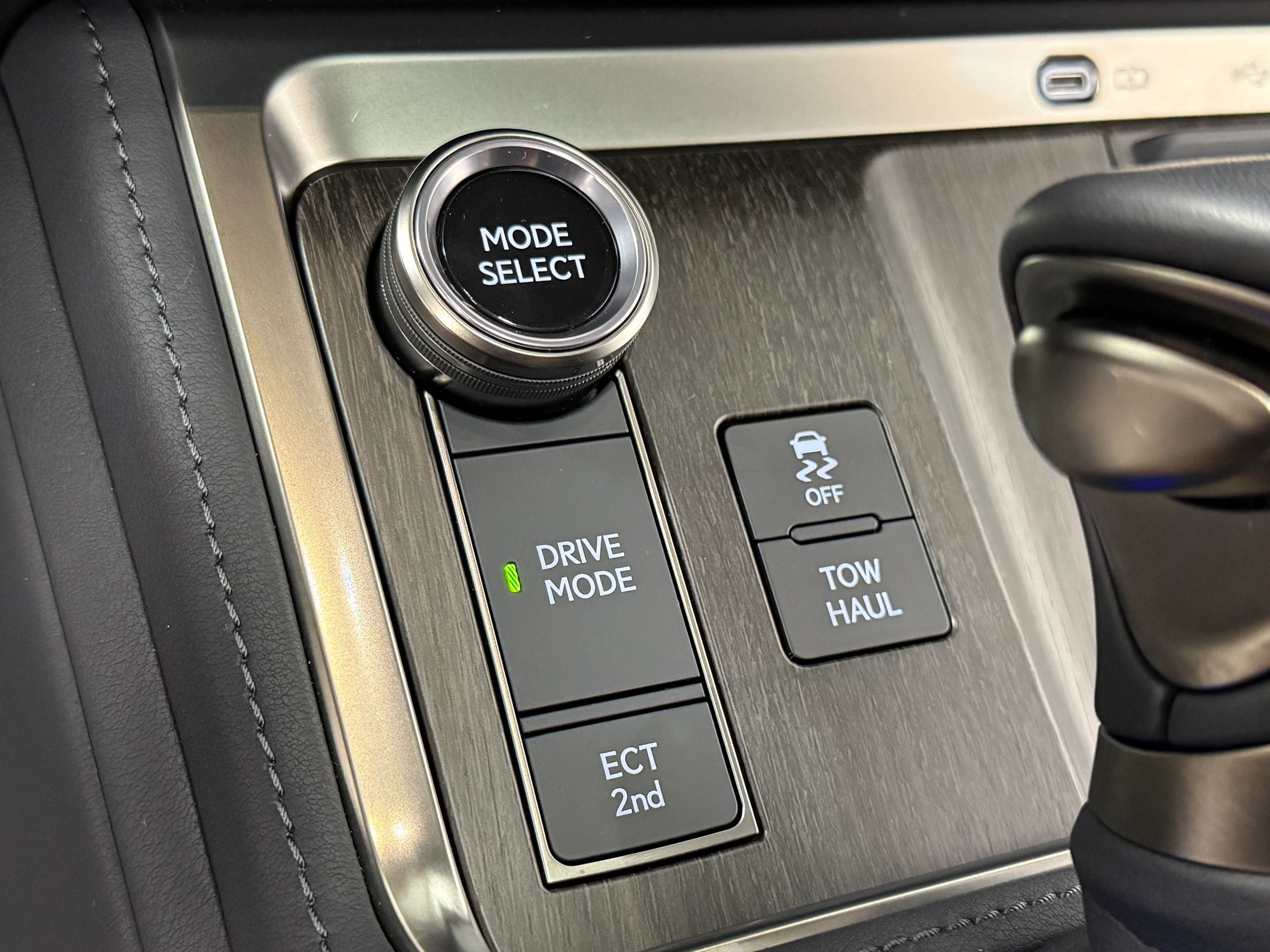 Lexus GX photo 32