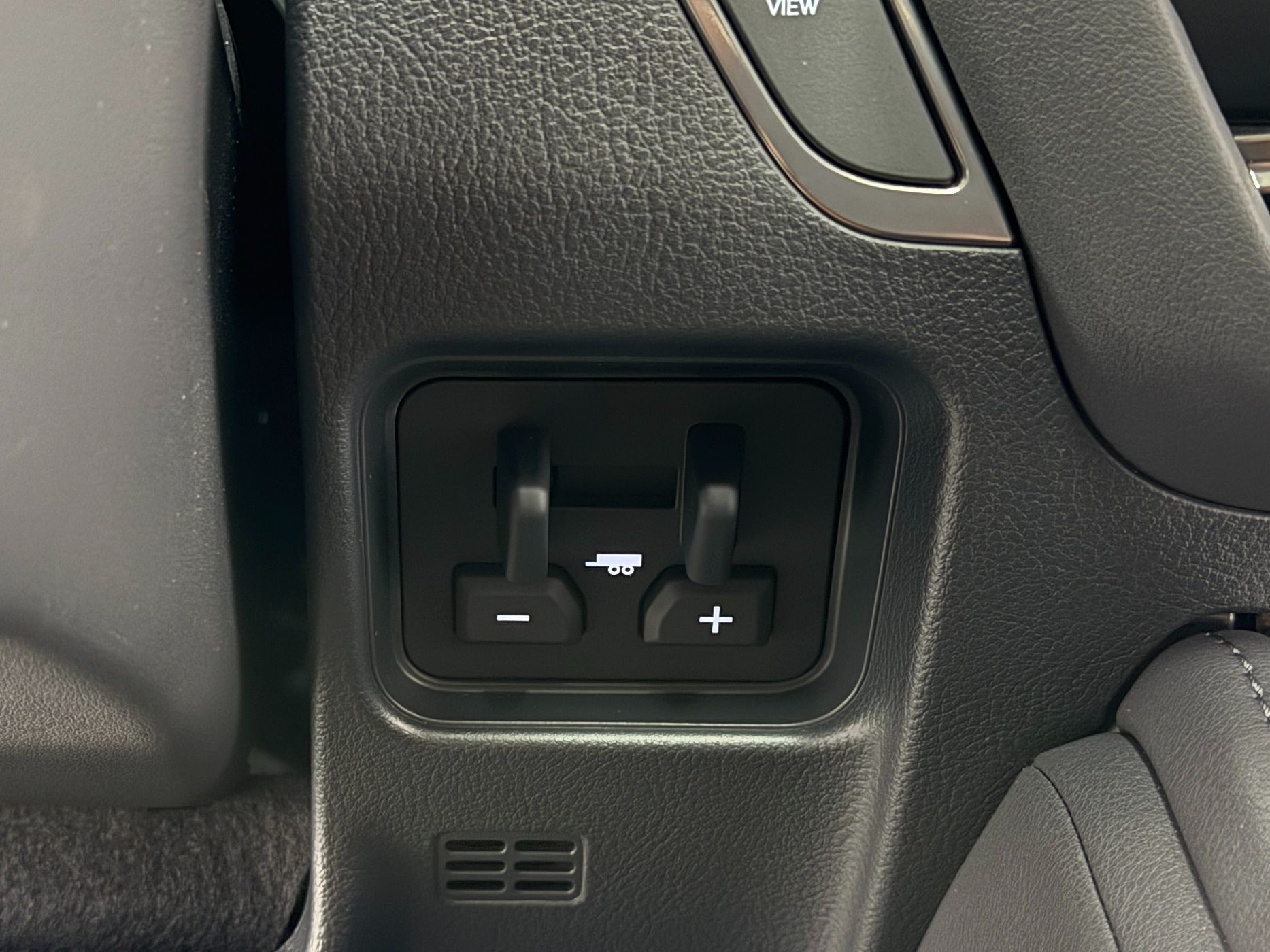 Lexus GX photo 25