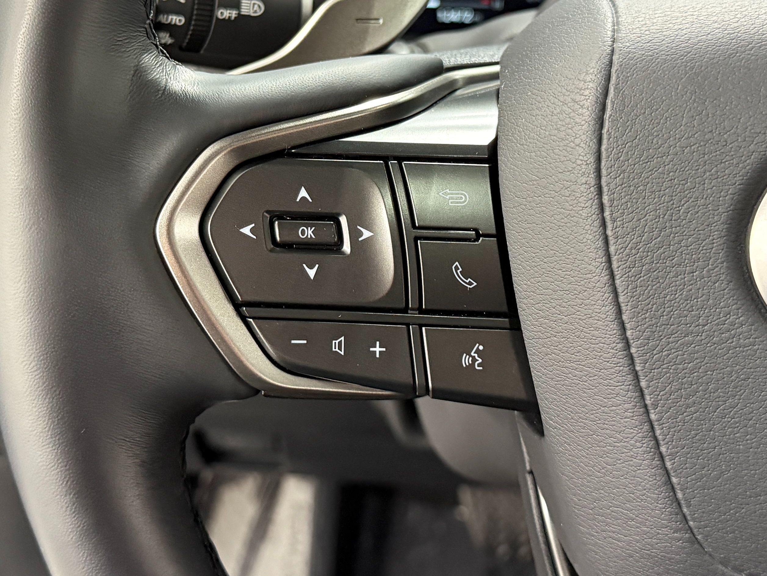 Lexus GX photo 20