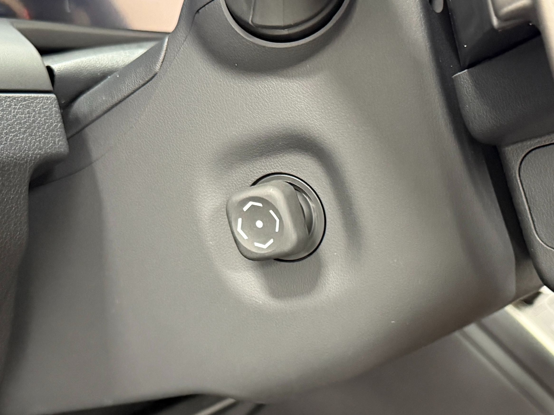 Lexus GX photo 22