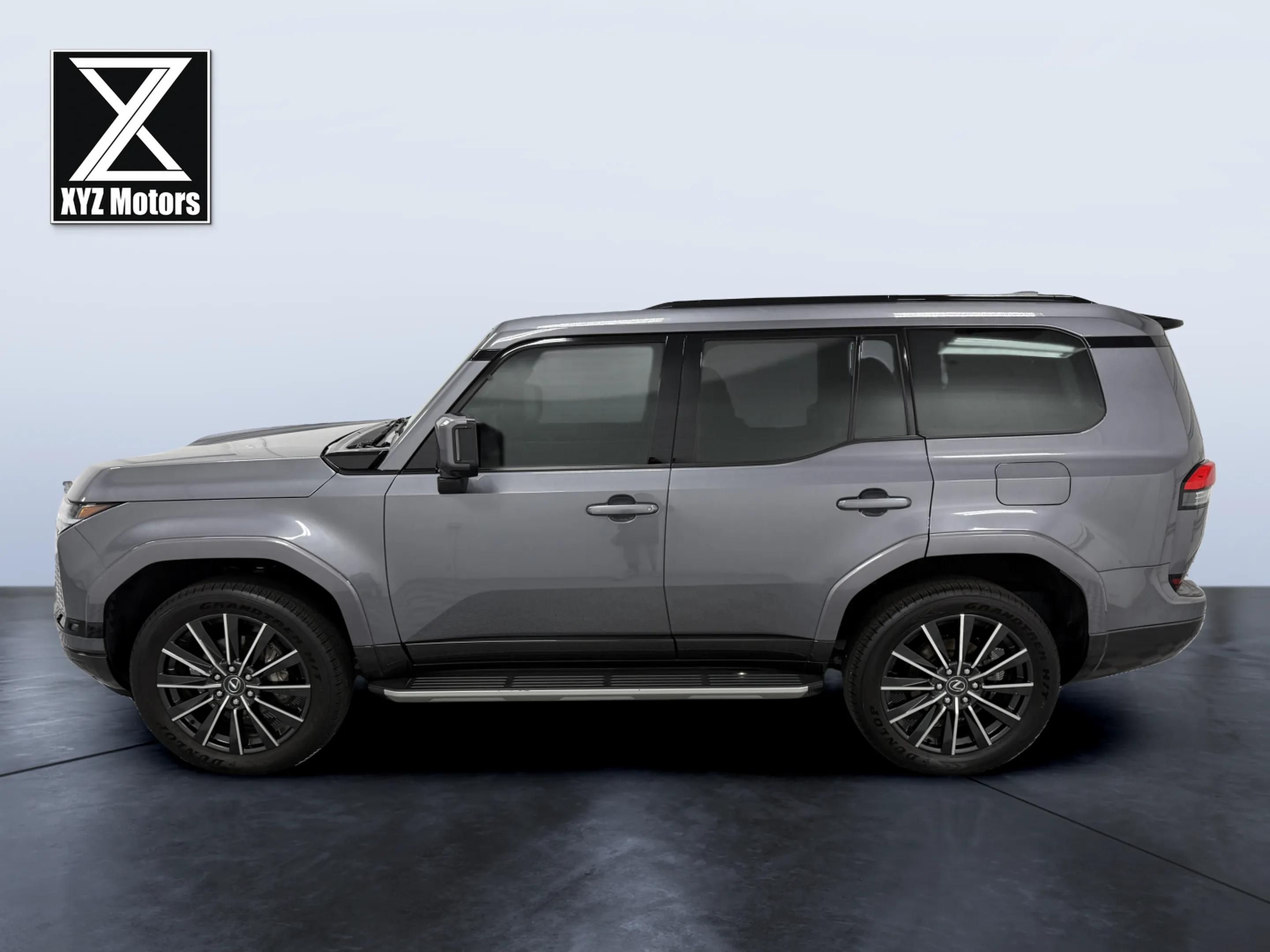 Lexus GX photo 3