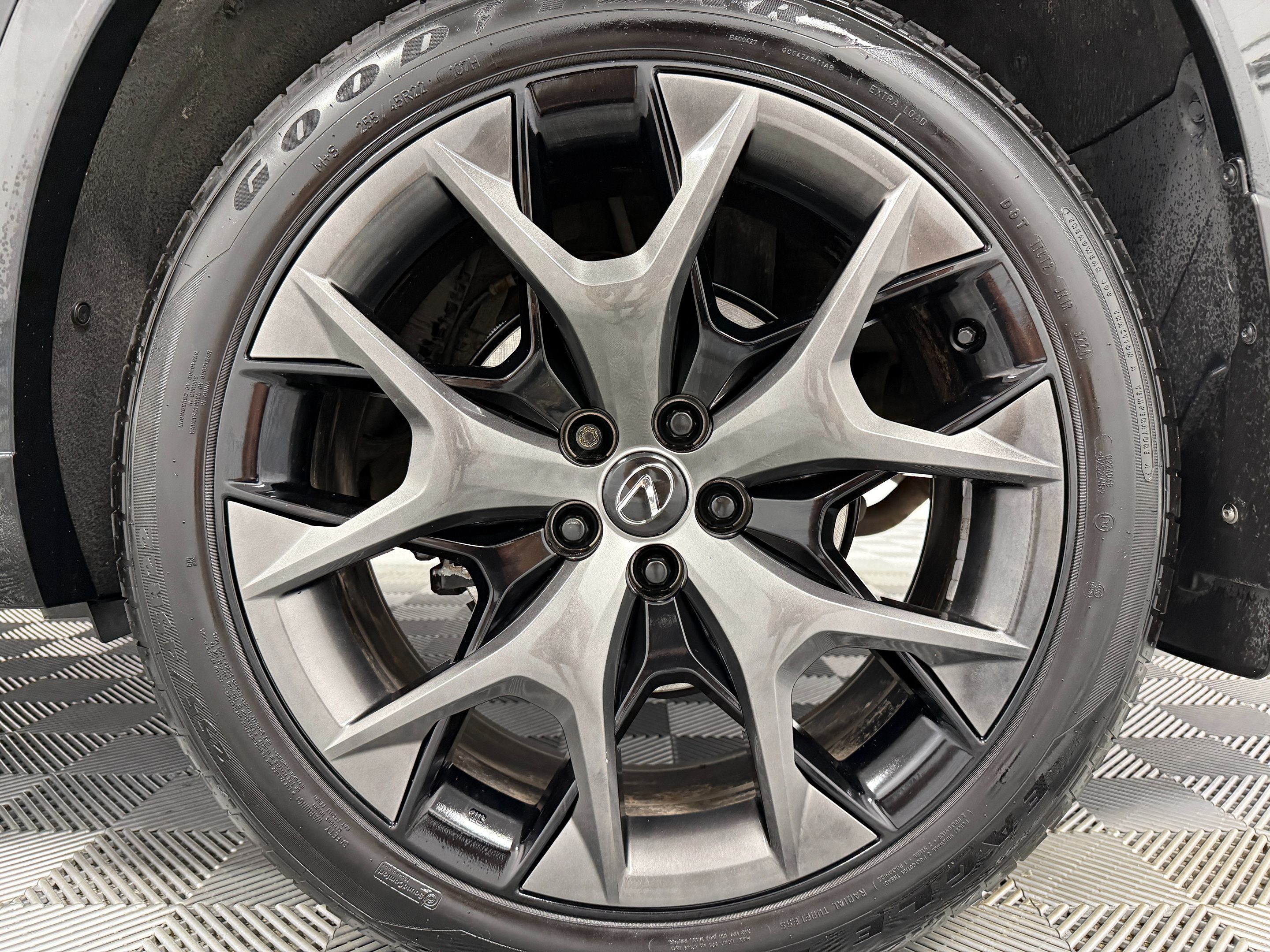 Lexus TX photo 42