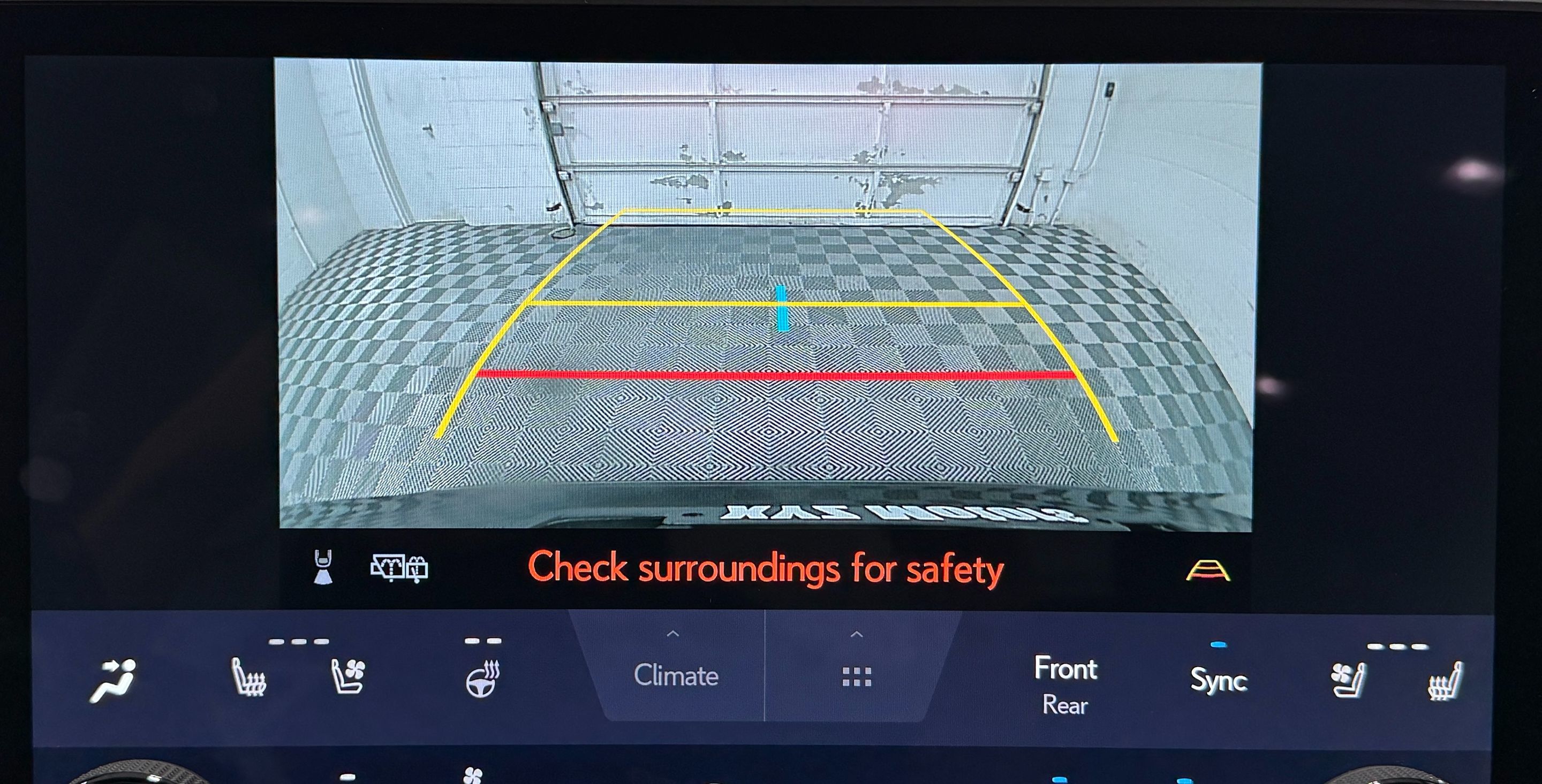 Lexus TX photo 30