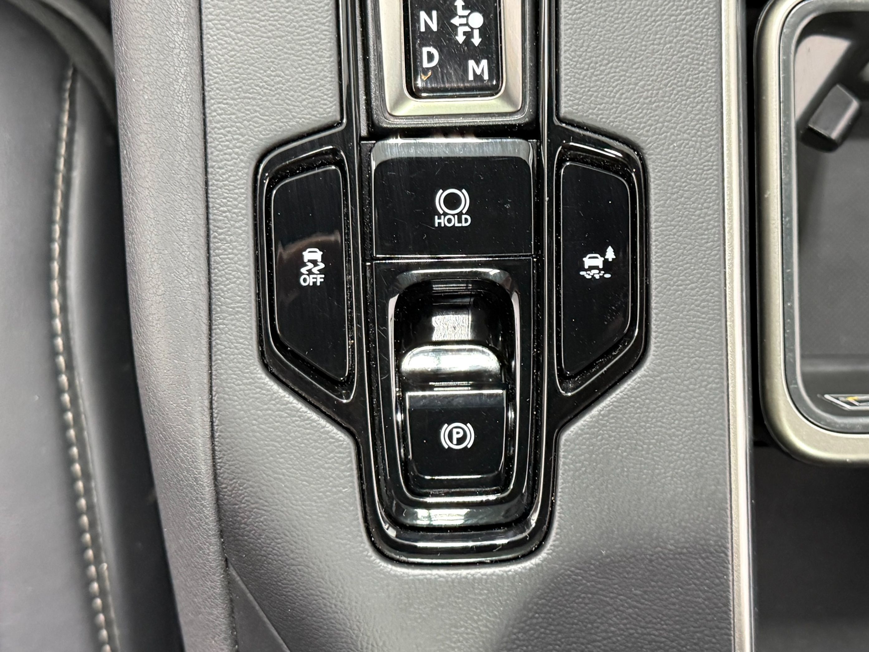 Lexus TX photo 31