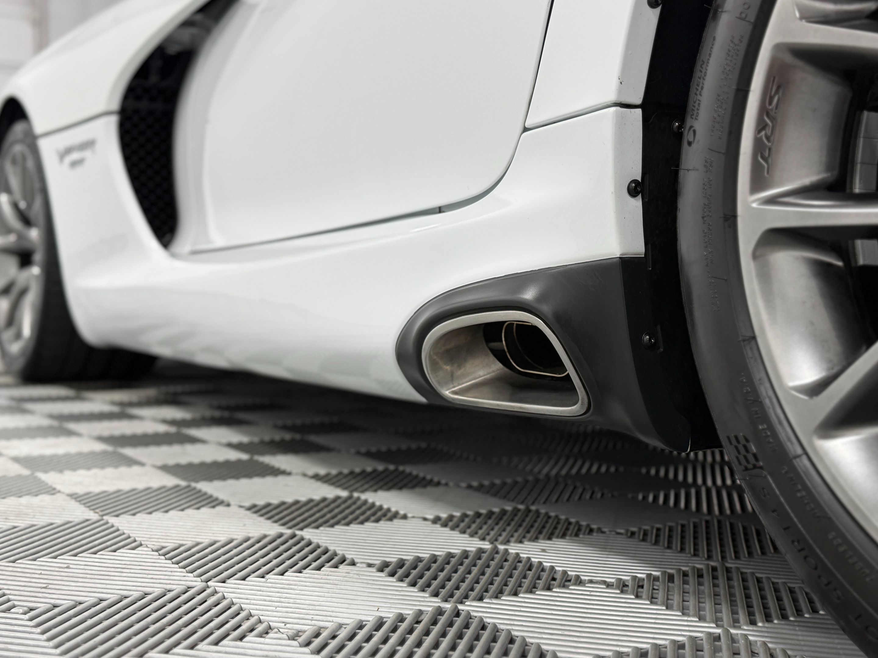 Dodge Viper photo 12