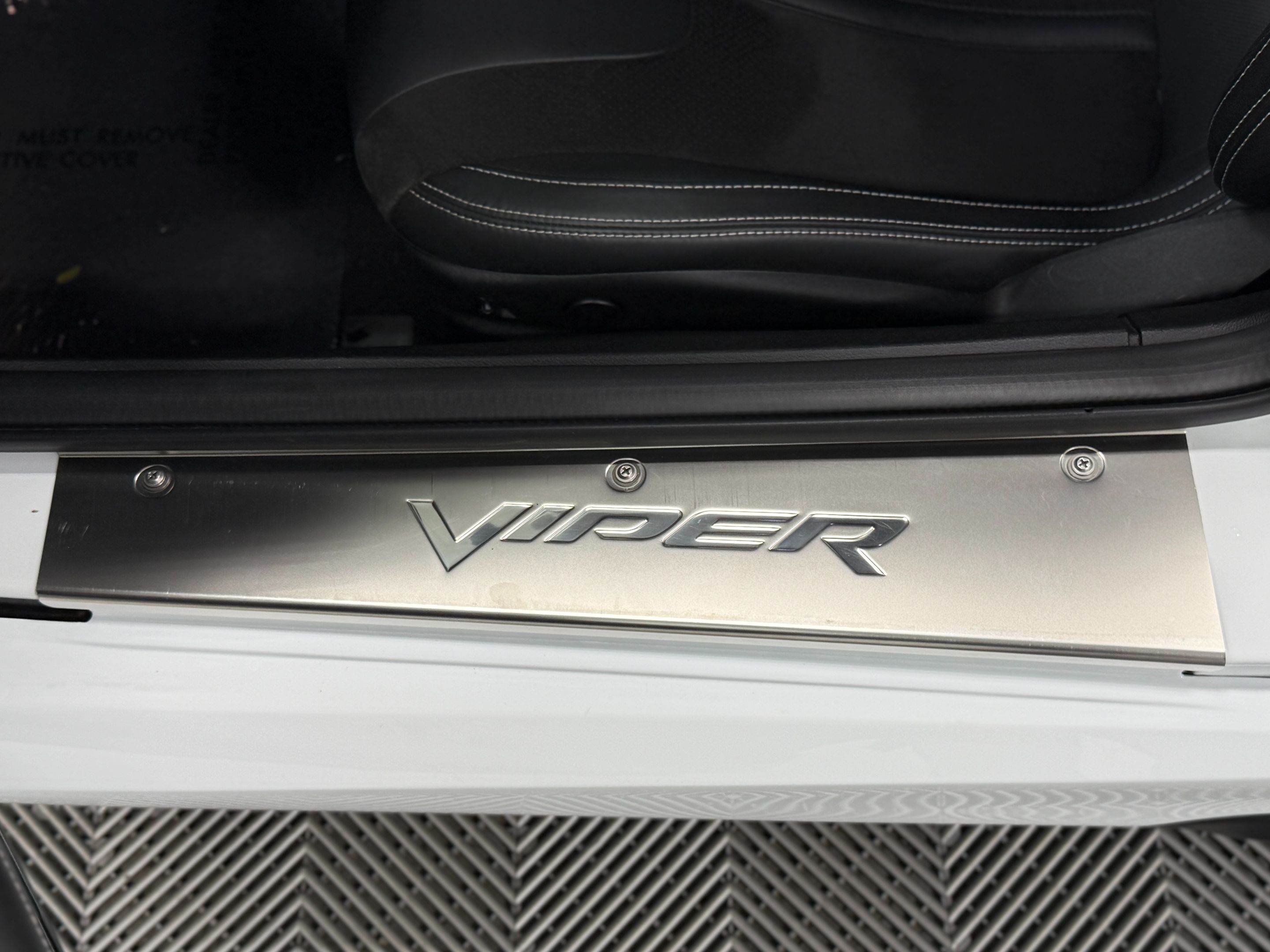 Dodge Viper photo 17