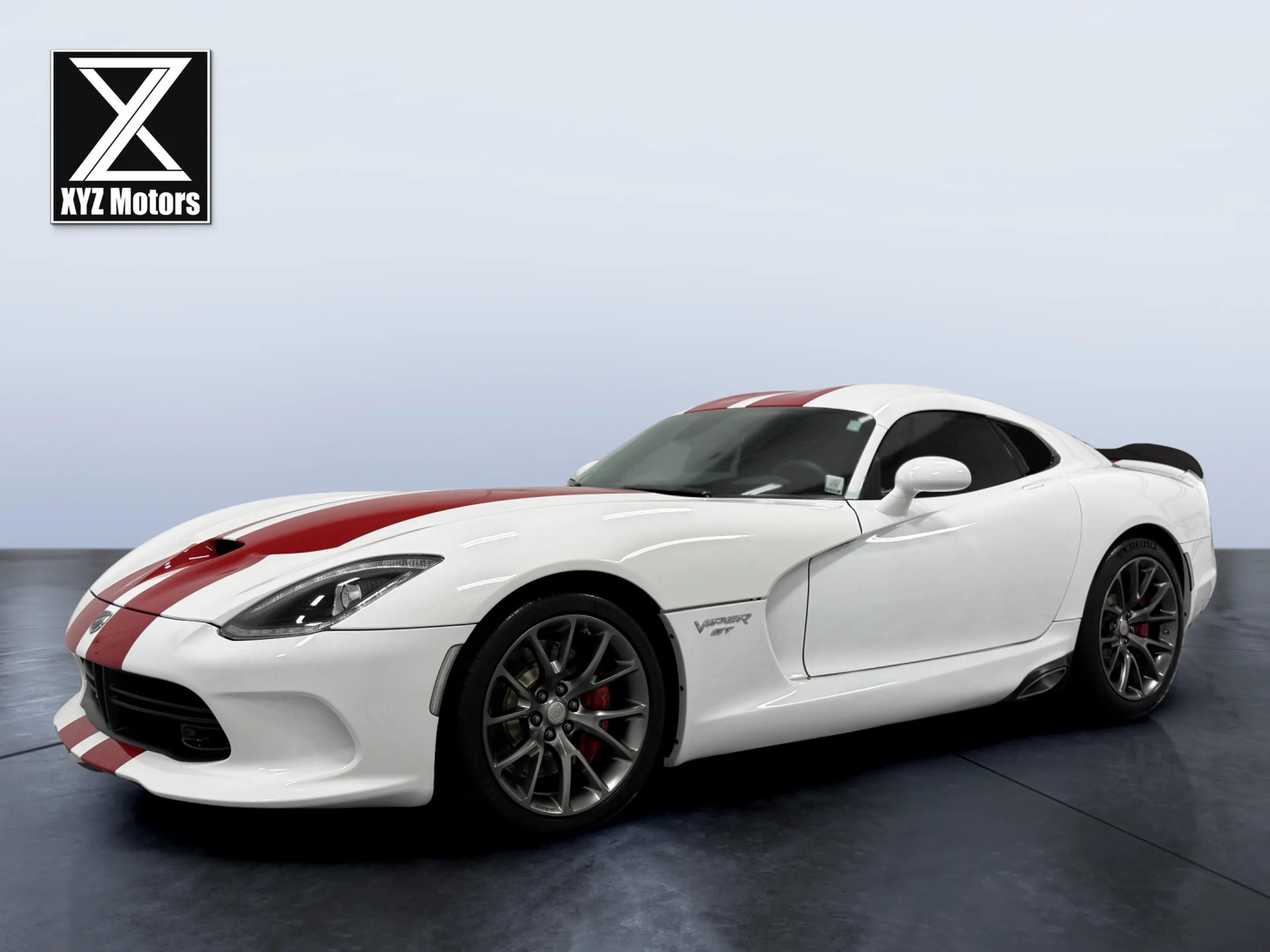 Dodge Viper photo 2