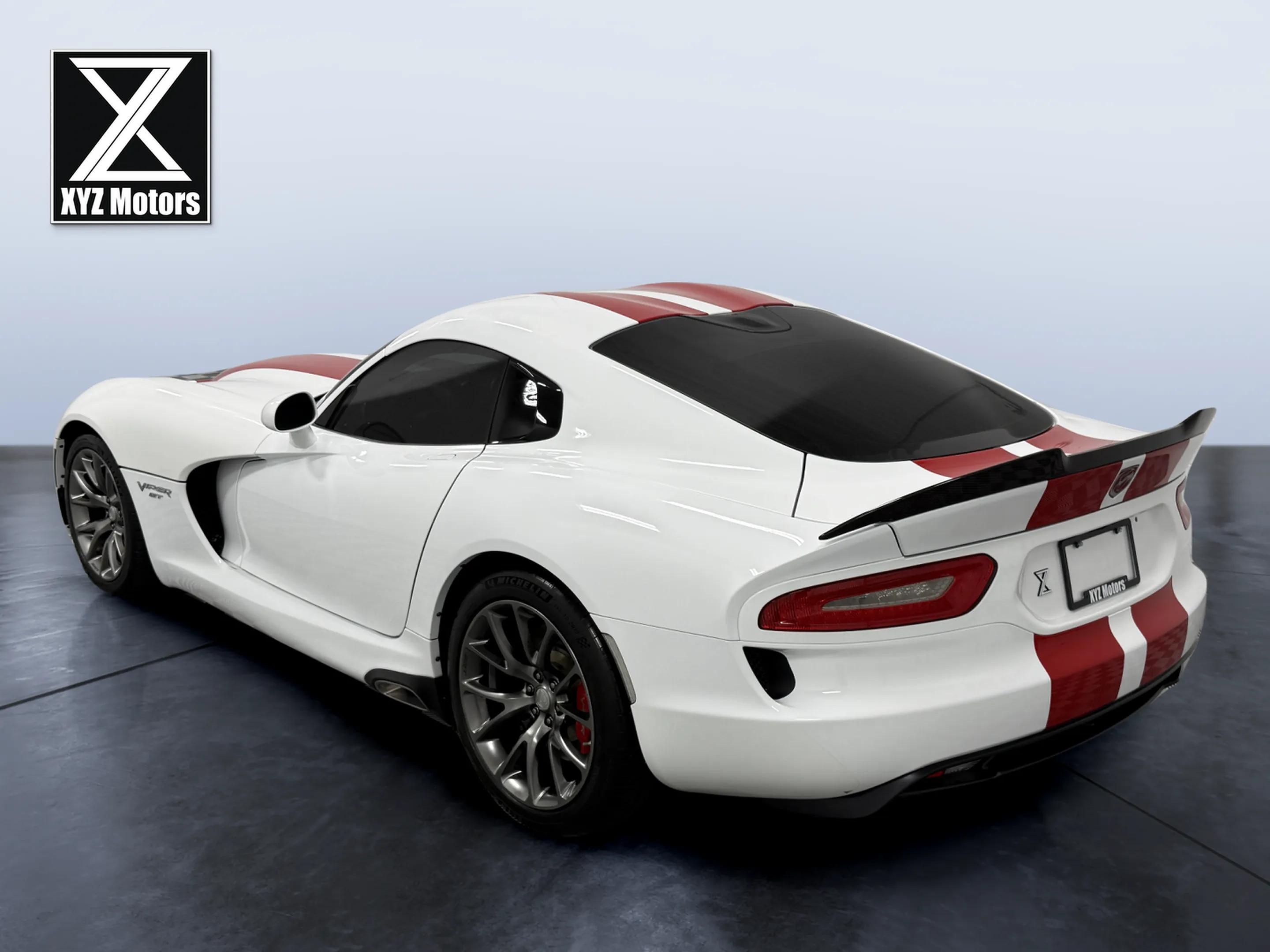 Dodge Viper photo 4