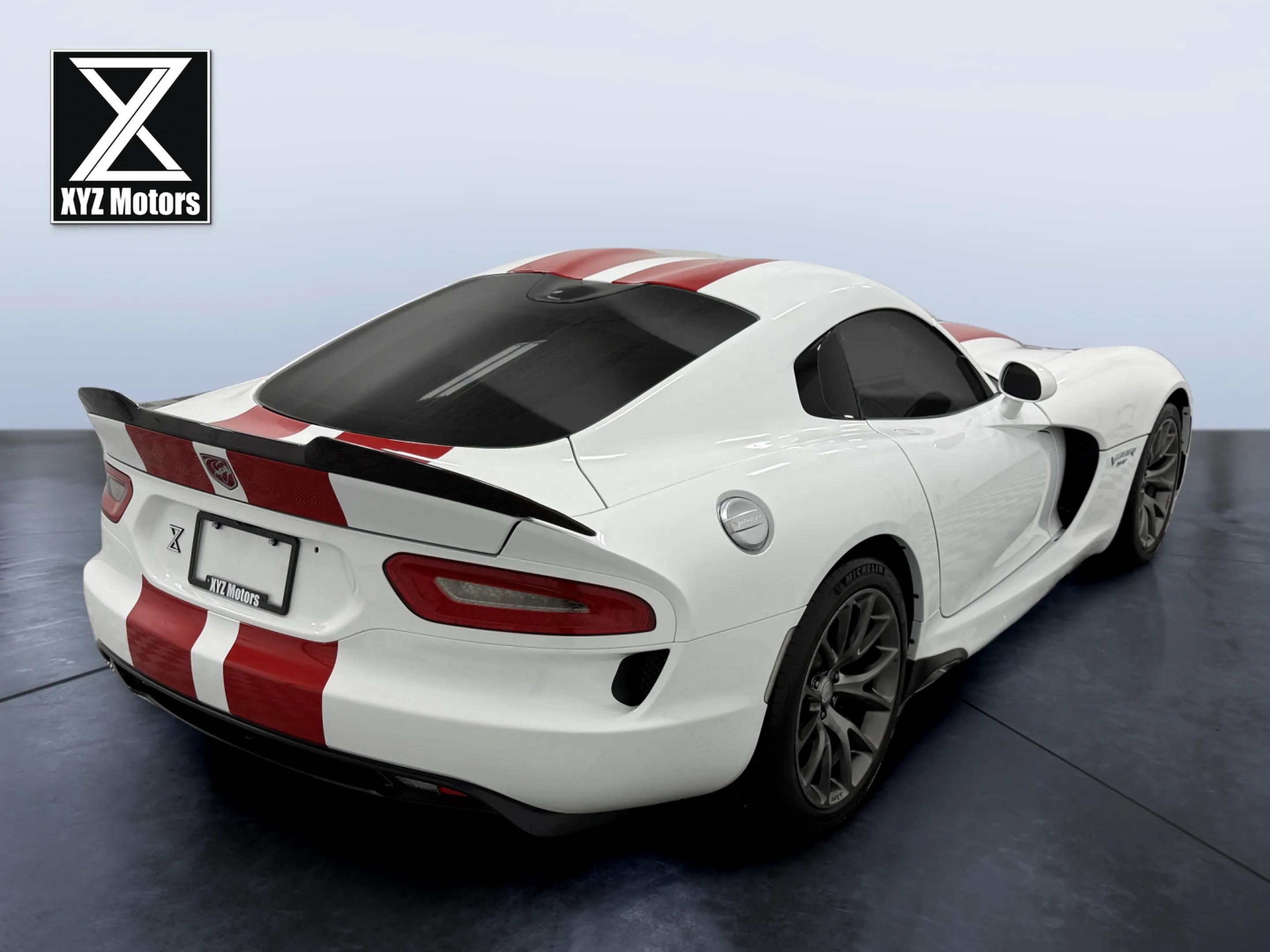 Dodge Viper photo 6