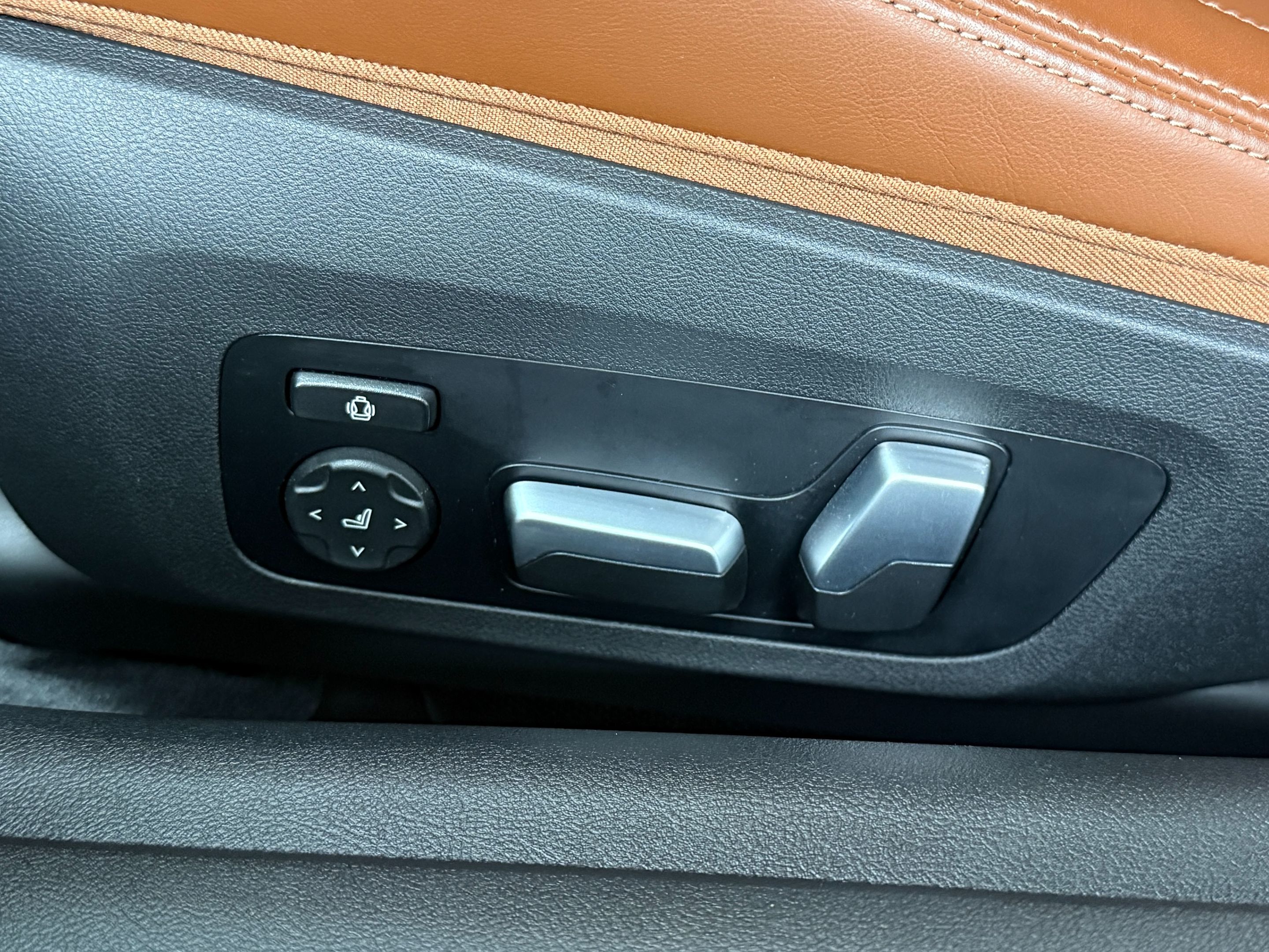 BMW M4 photo 36