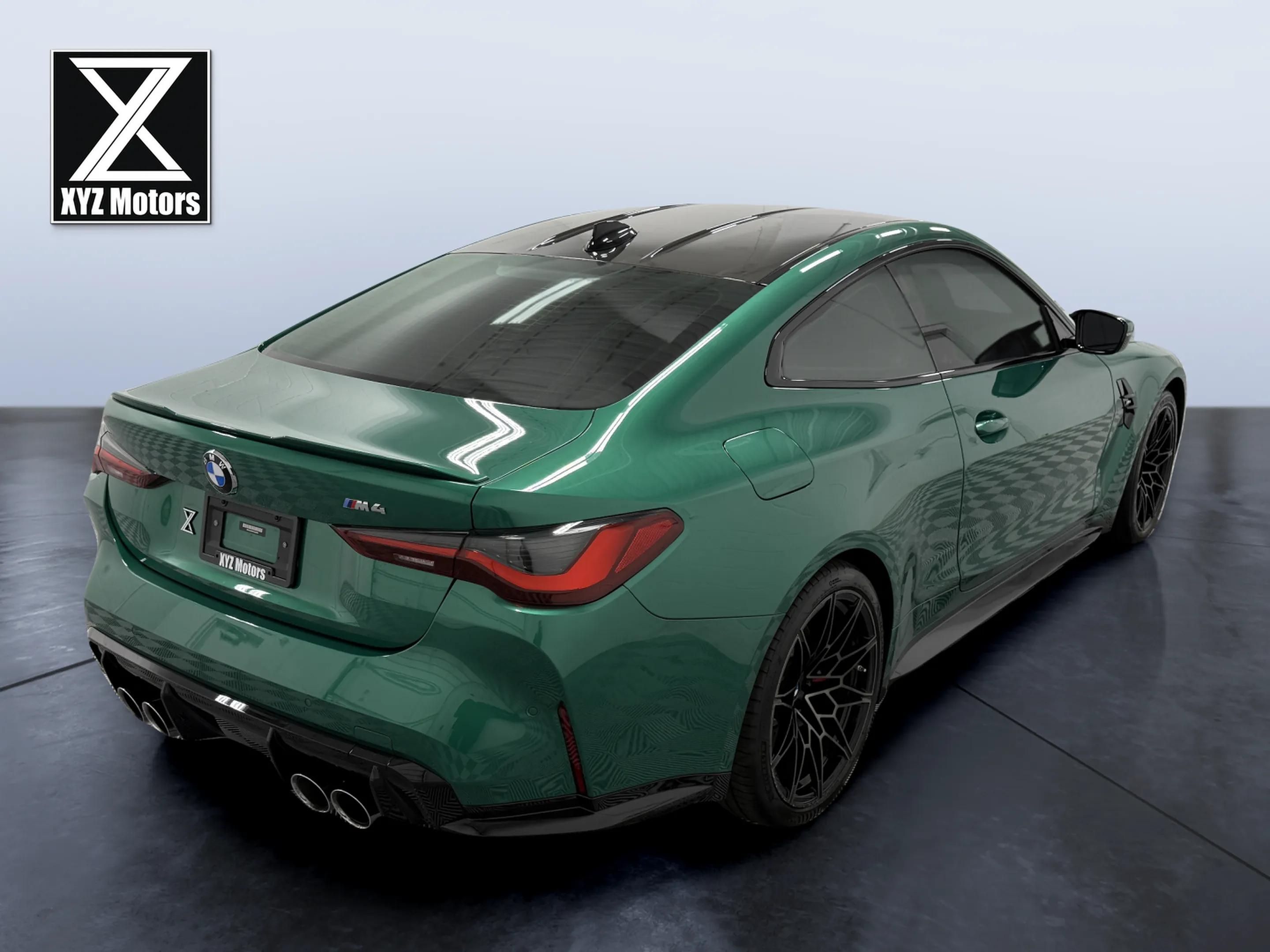 BMW M4 photo 6