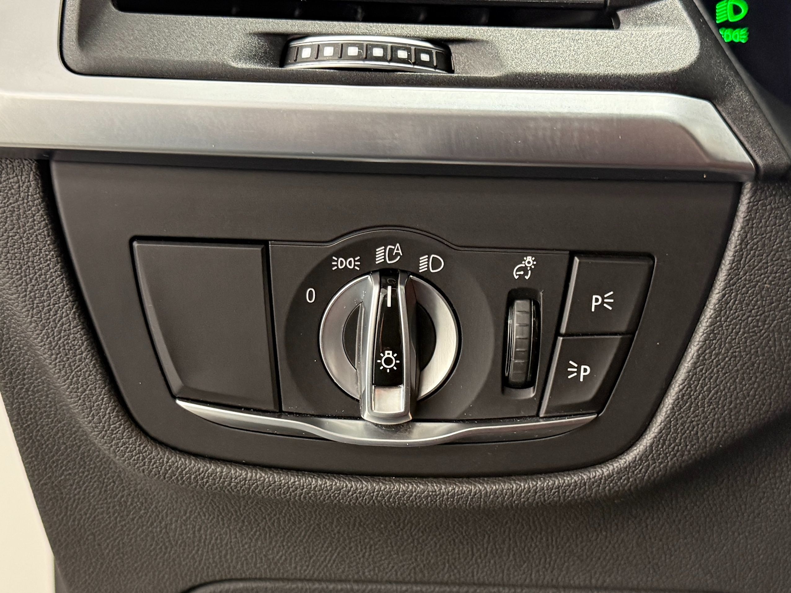 BMW X3 photo 24