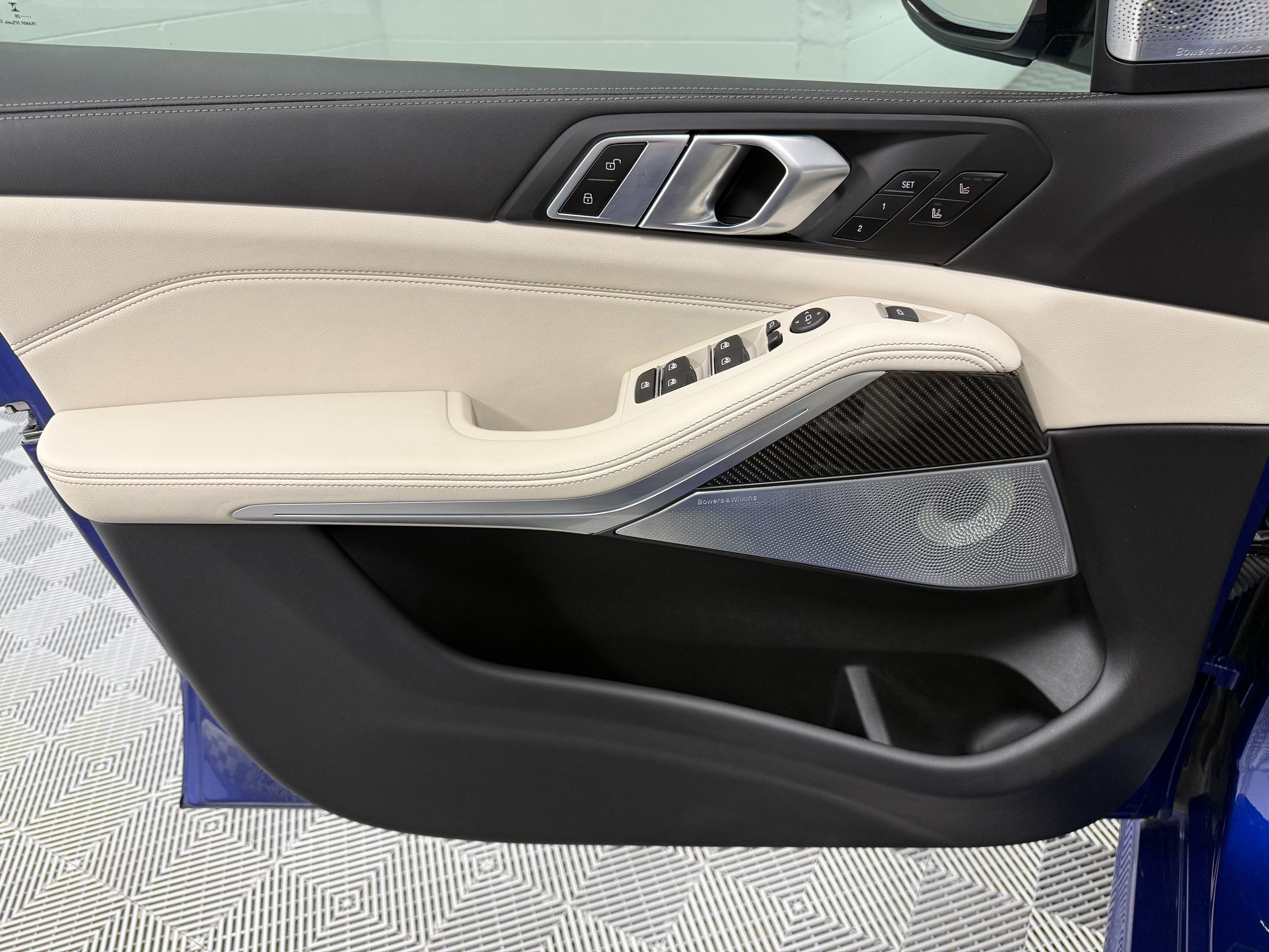 BMW X5 photo 12