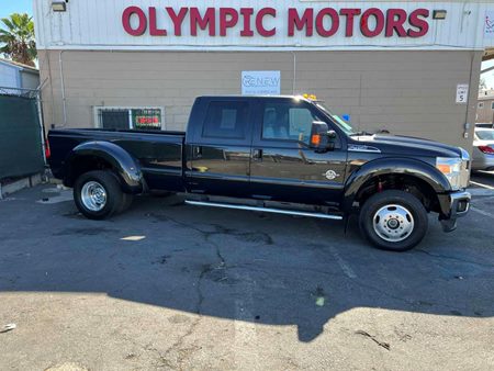 2011 Ford Super Duty F-450 DRW Lariat