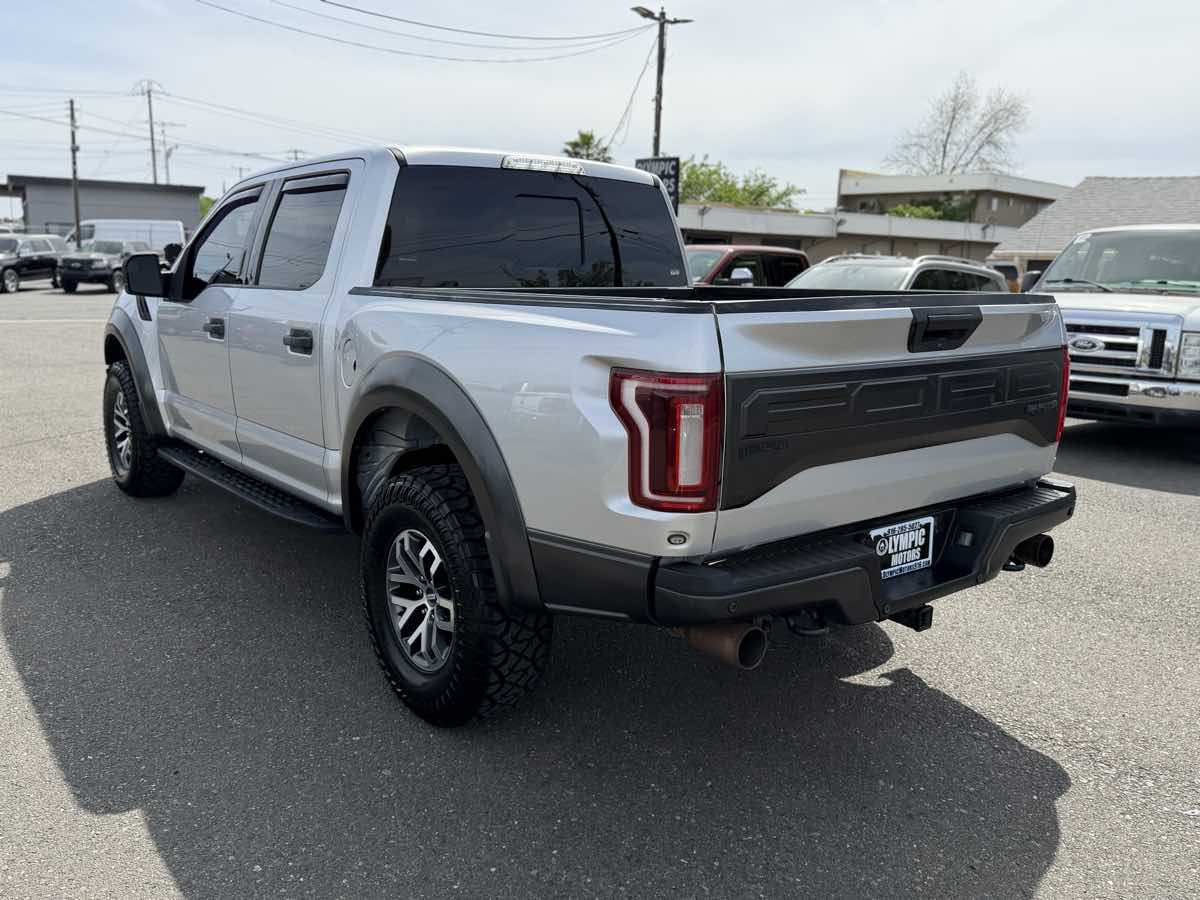 2017 Ford F-150 Raptor Raptor - Photo 2