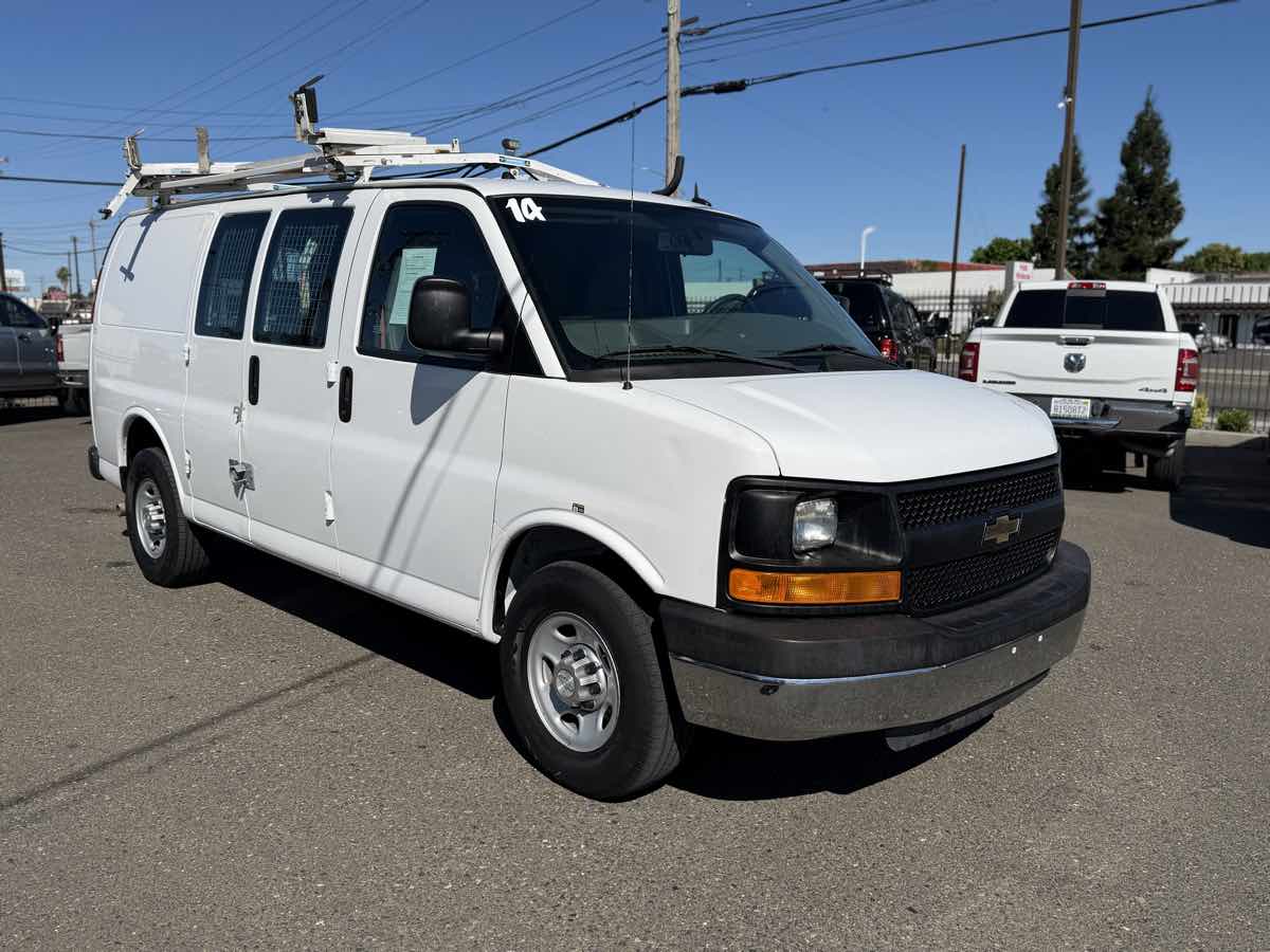 2014 Chevrolet Express Cargo Work Van - Photo 6