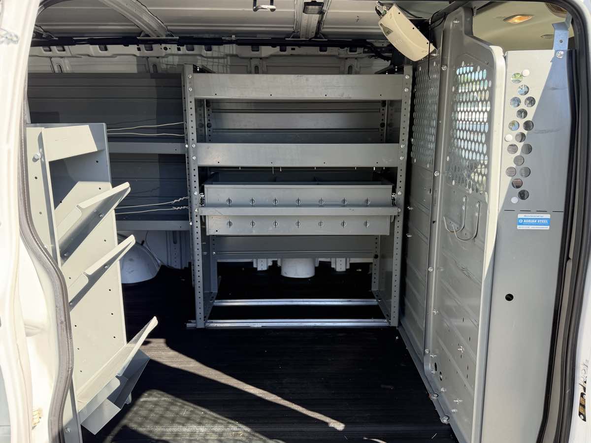 2014 Chevrolet Express Cargo Work Van - Photo 10