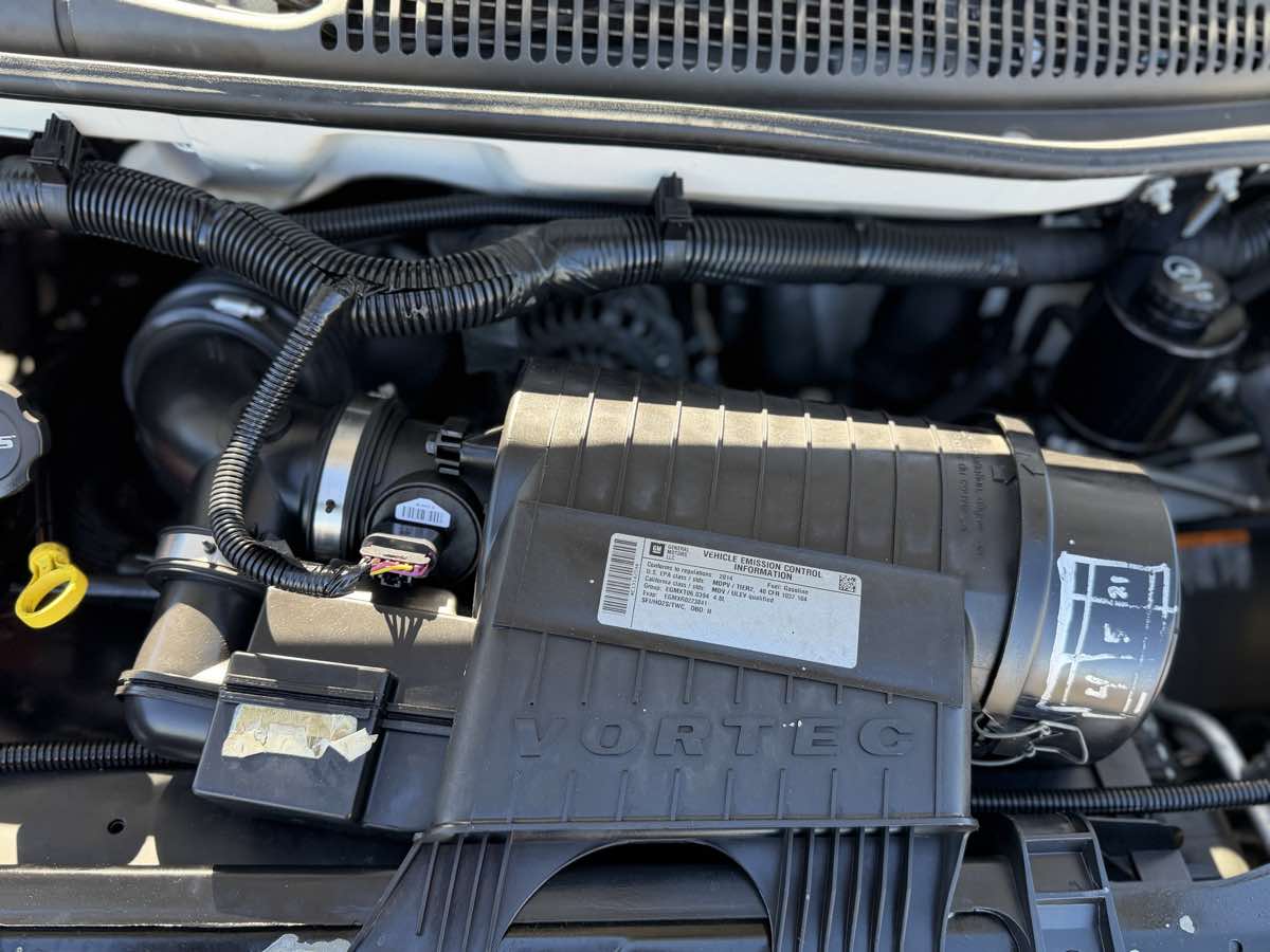 2014 Chevrolet Express Cargo Work Van - Photo 11