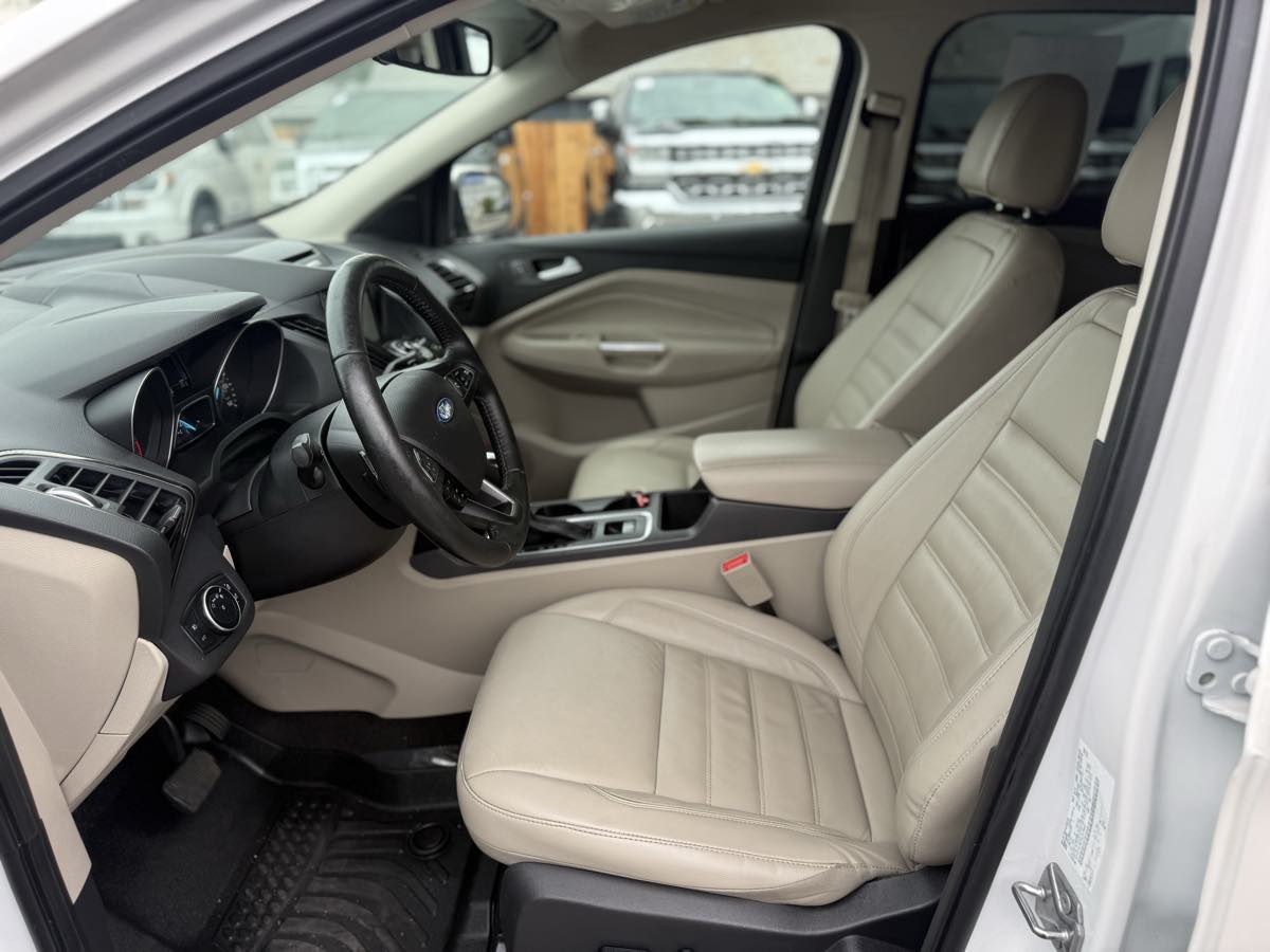 2017 Ford Escape Titanium - Photo 9