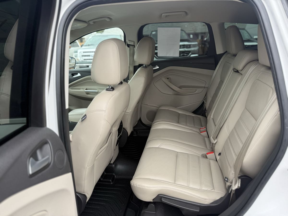 2017 Ford Escape Titanium - Photo 10