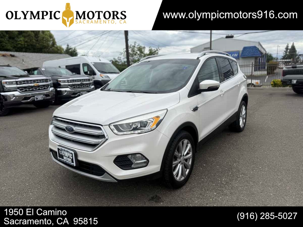 2017 Ford Escape Titanium 4WD's photo