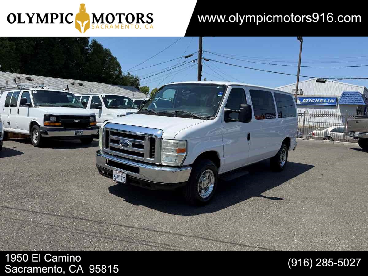 2009 Ford E-Series E-350 XLT Super Duty's photo
