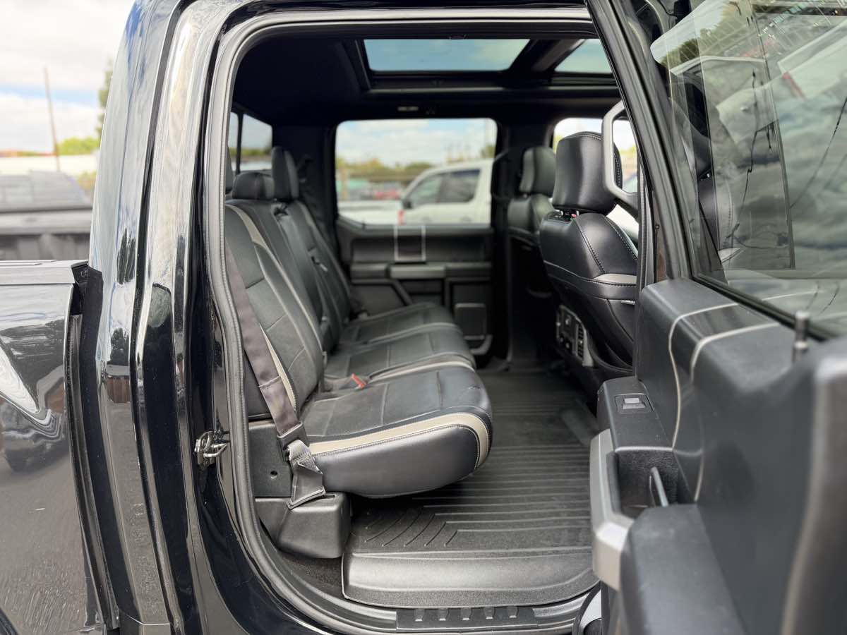Ford F-150 photo 12