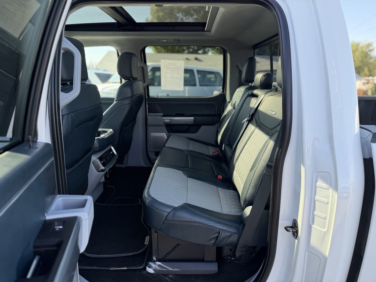 Ford F-150 photo 10